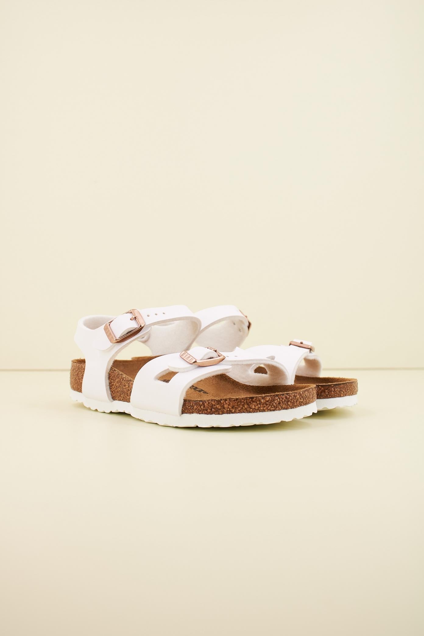 BIRKENSTOCK RIO KIDS en color BLANCO (2)