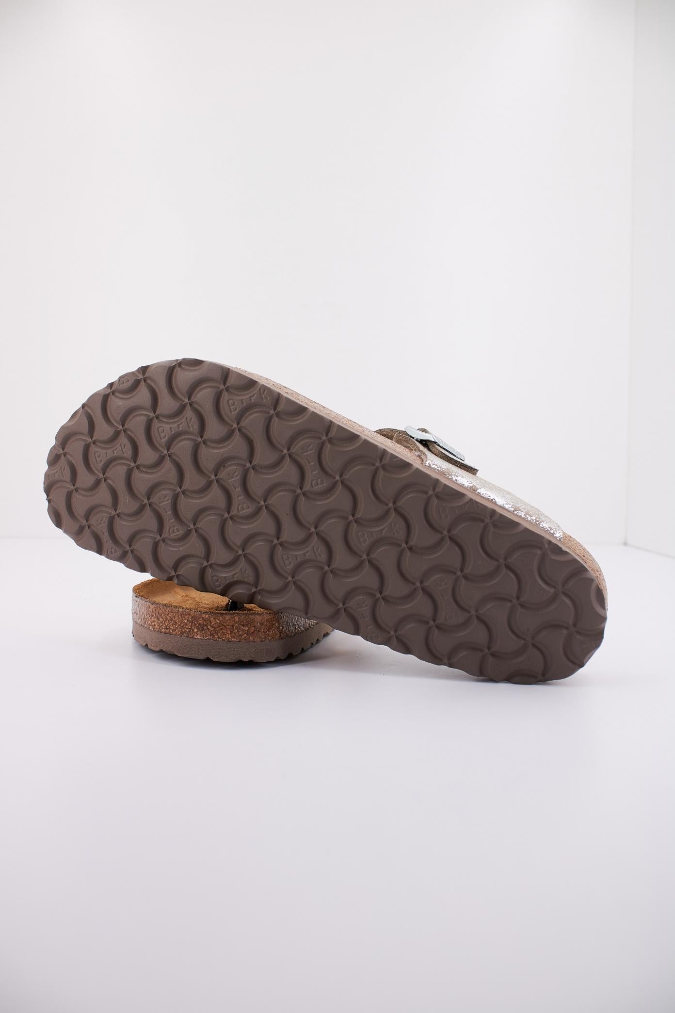 BIRKENSTOCK GIZEH BS en color PLATA (5)
