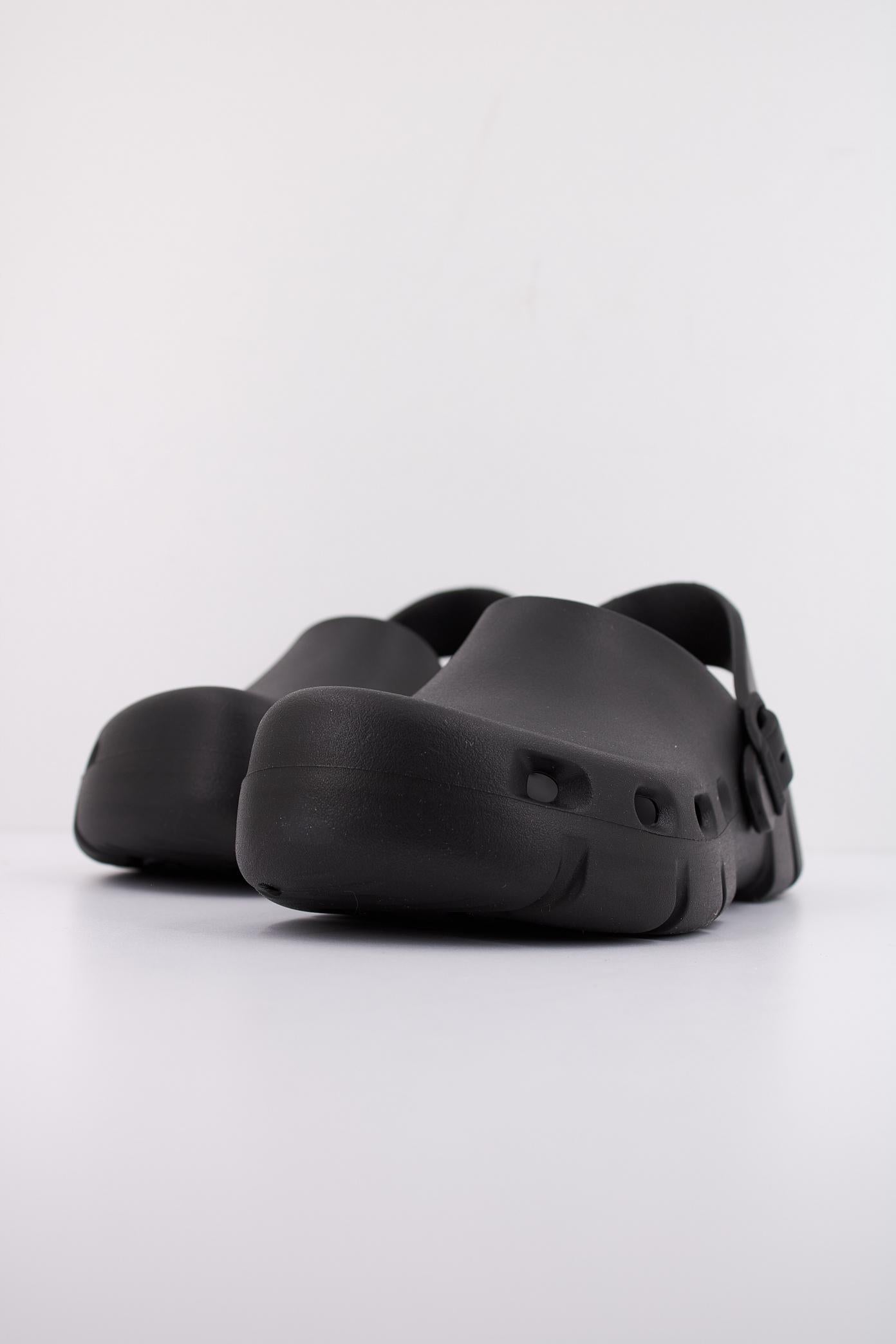BIRKENSTOCK FLOW en color NEGRO (2)
