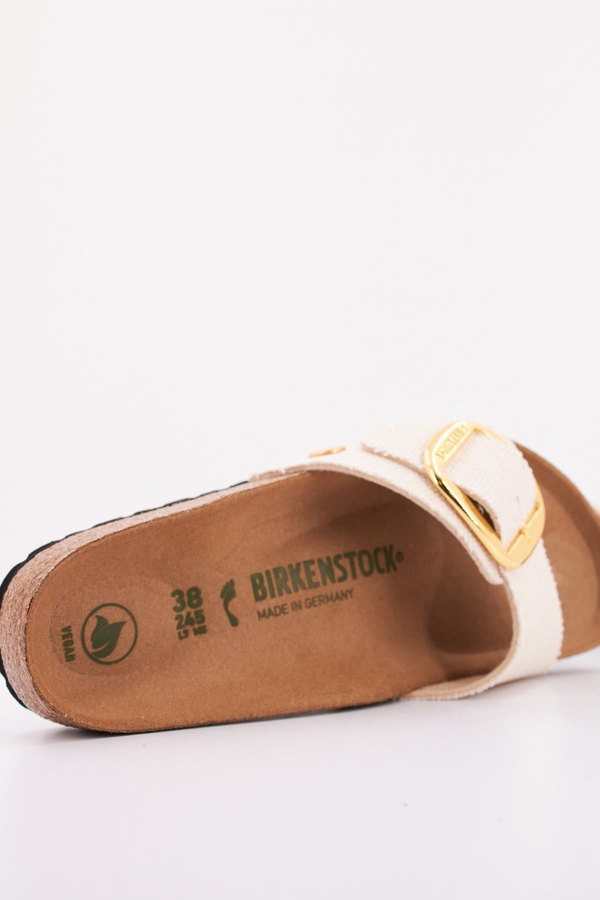 BIRKENSTOCK MADRID BIG BUCKLE RIVET LOGO en color BEIS (4)