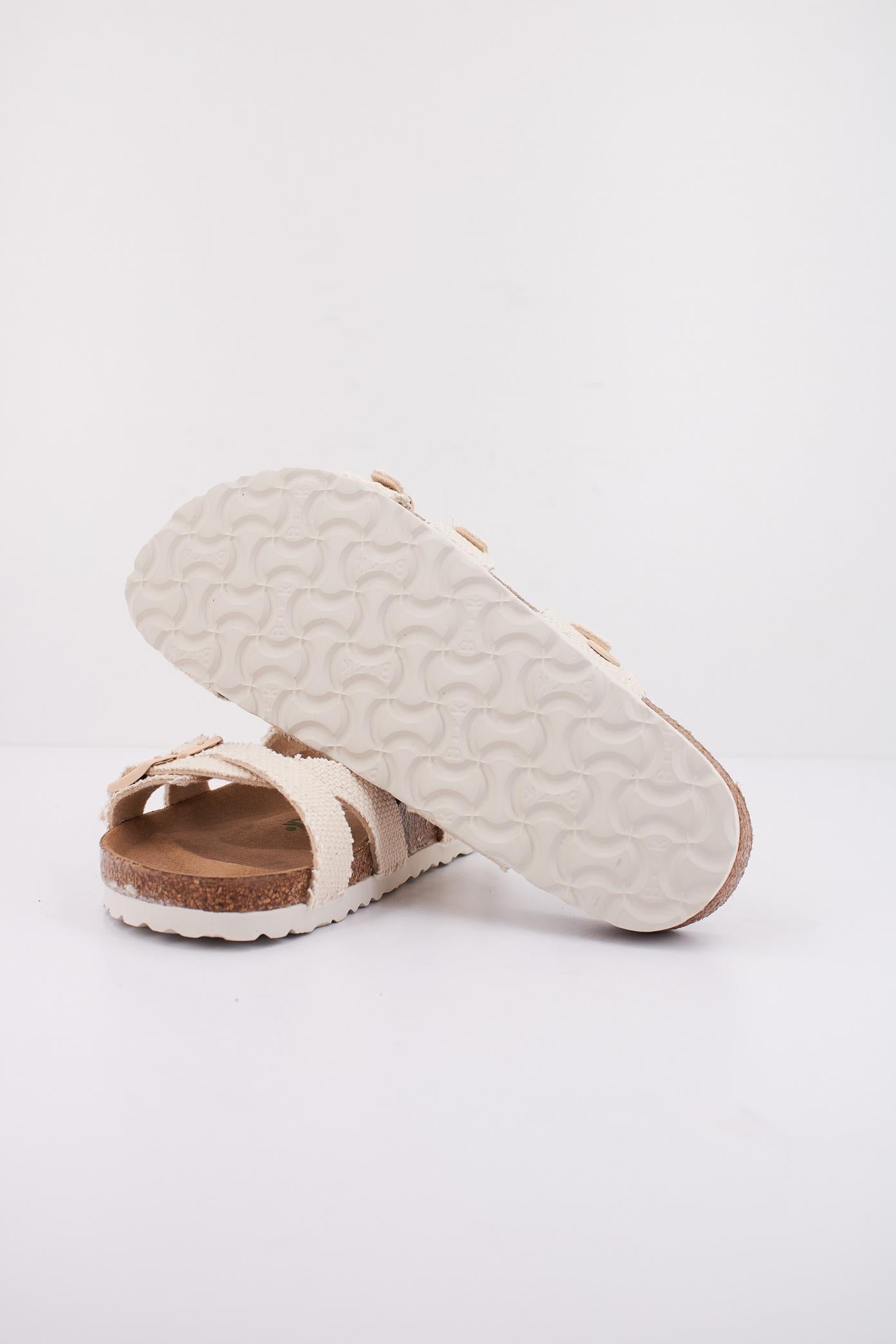 BIRKENSTOCK FRANCA RIVET LOGO en color BEIS (5)