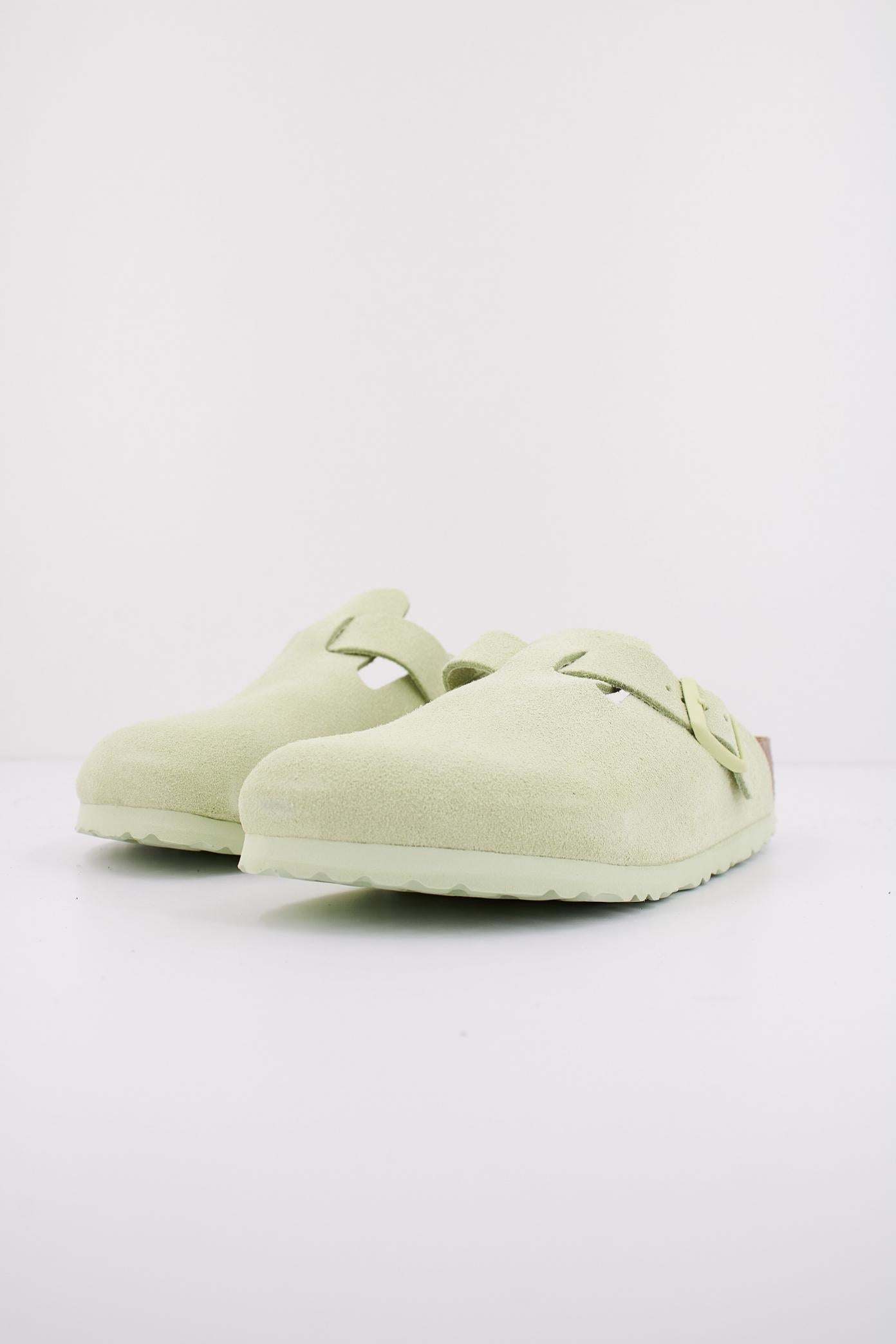 BIRKENSTOCK BOSTON SUEDE LEATHER en color VERDE (2)
