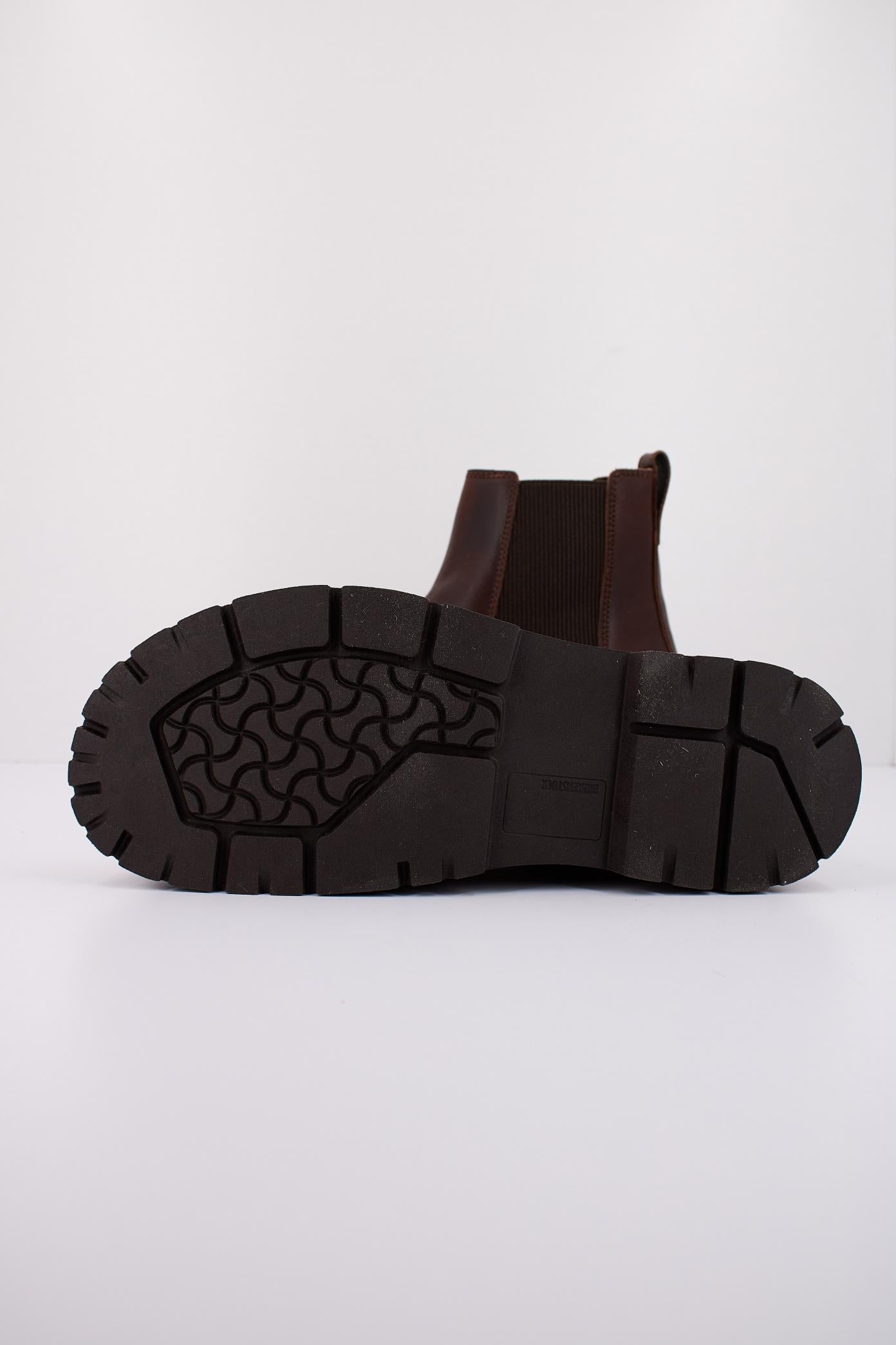 BIRKENSTOCK HIGHWOOD en color MARRON (5)