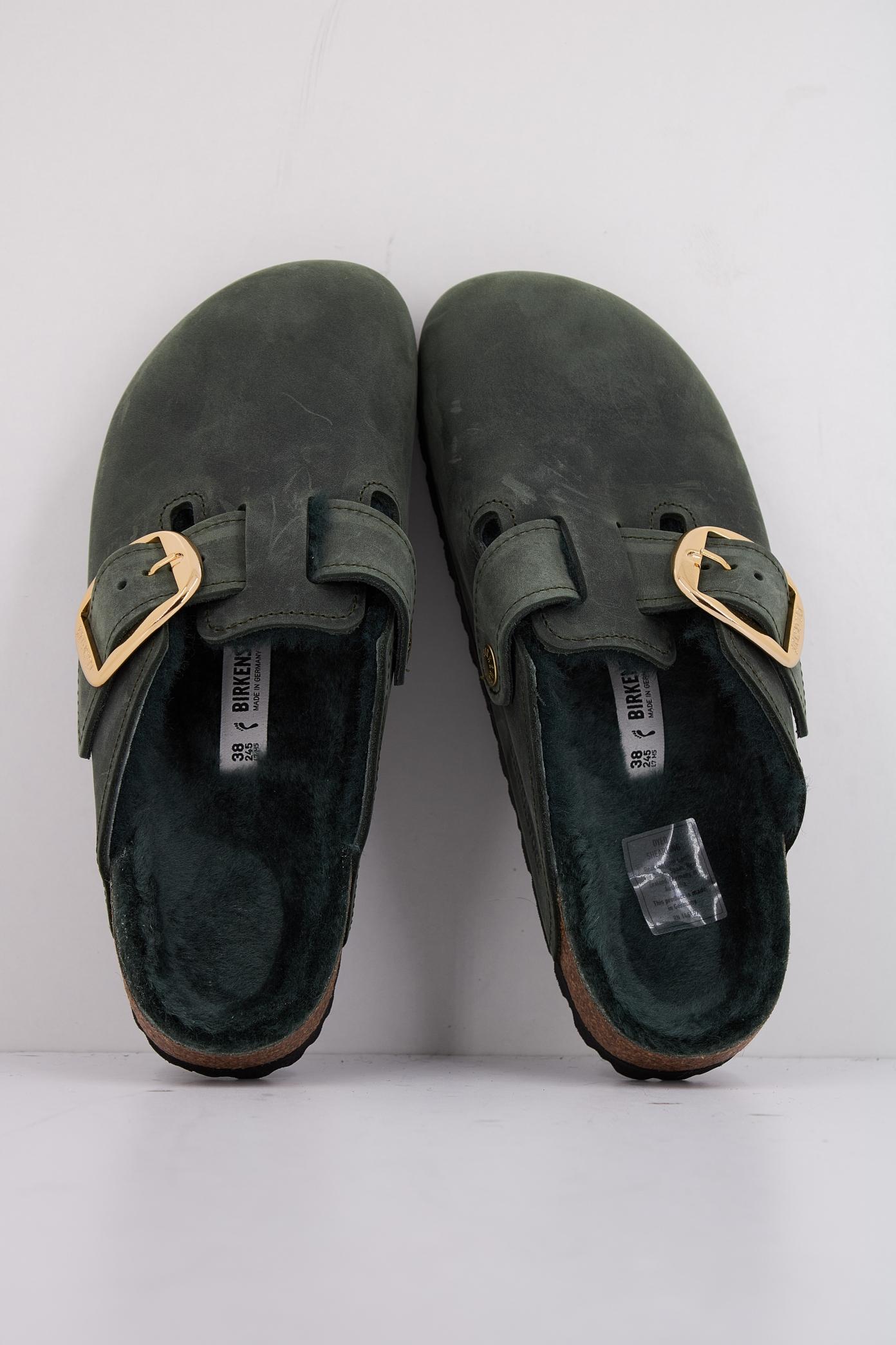 BIRKENSTOCK BOSTON en color VERDE (3)