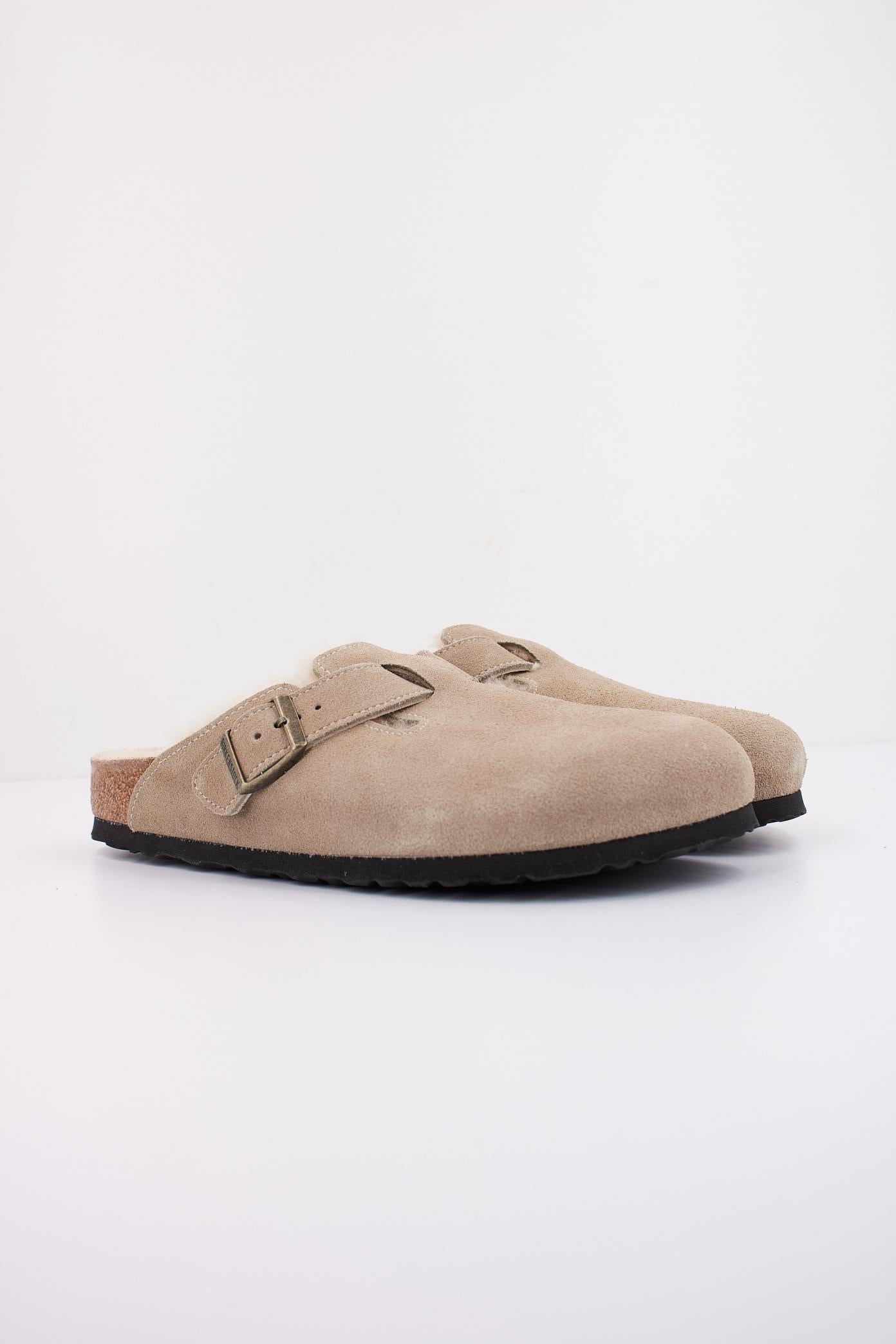 BIRKENSTOCK BI BOSTON SHEARLING en color MARRON CLARO (2)