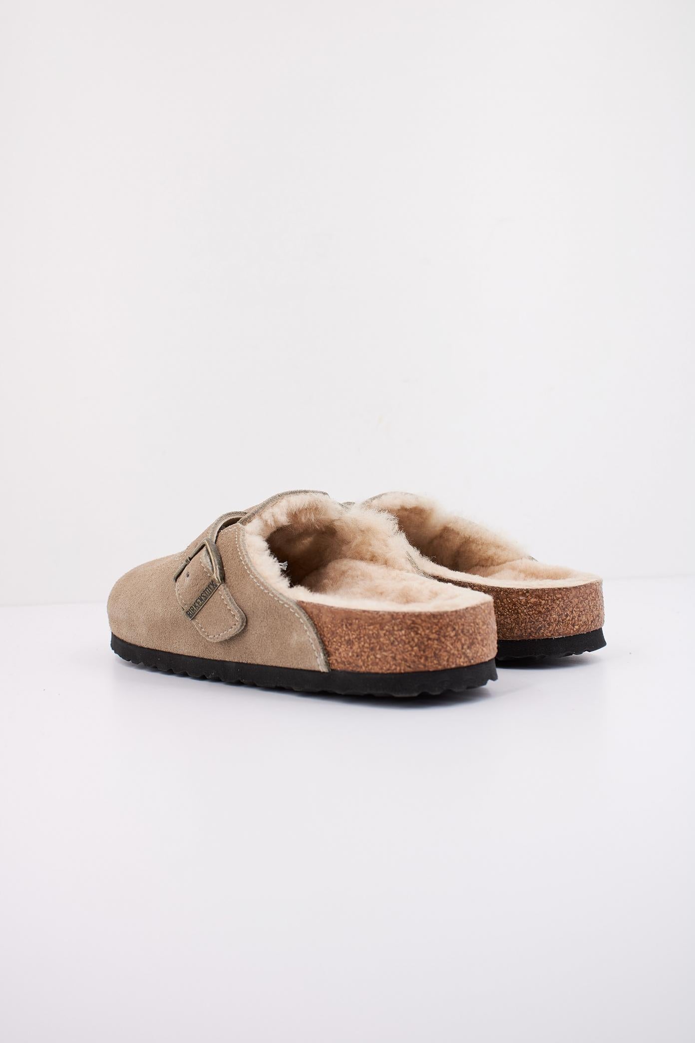 BIRKENSTOCK BI BOSTON SHEARLING en color MARRON CLARO (4)