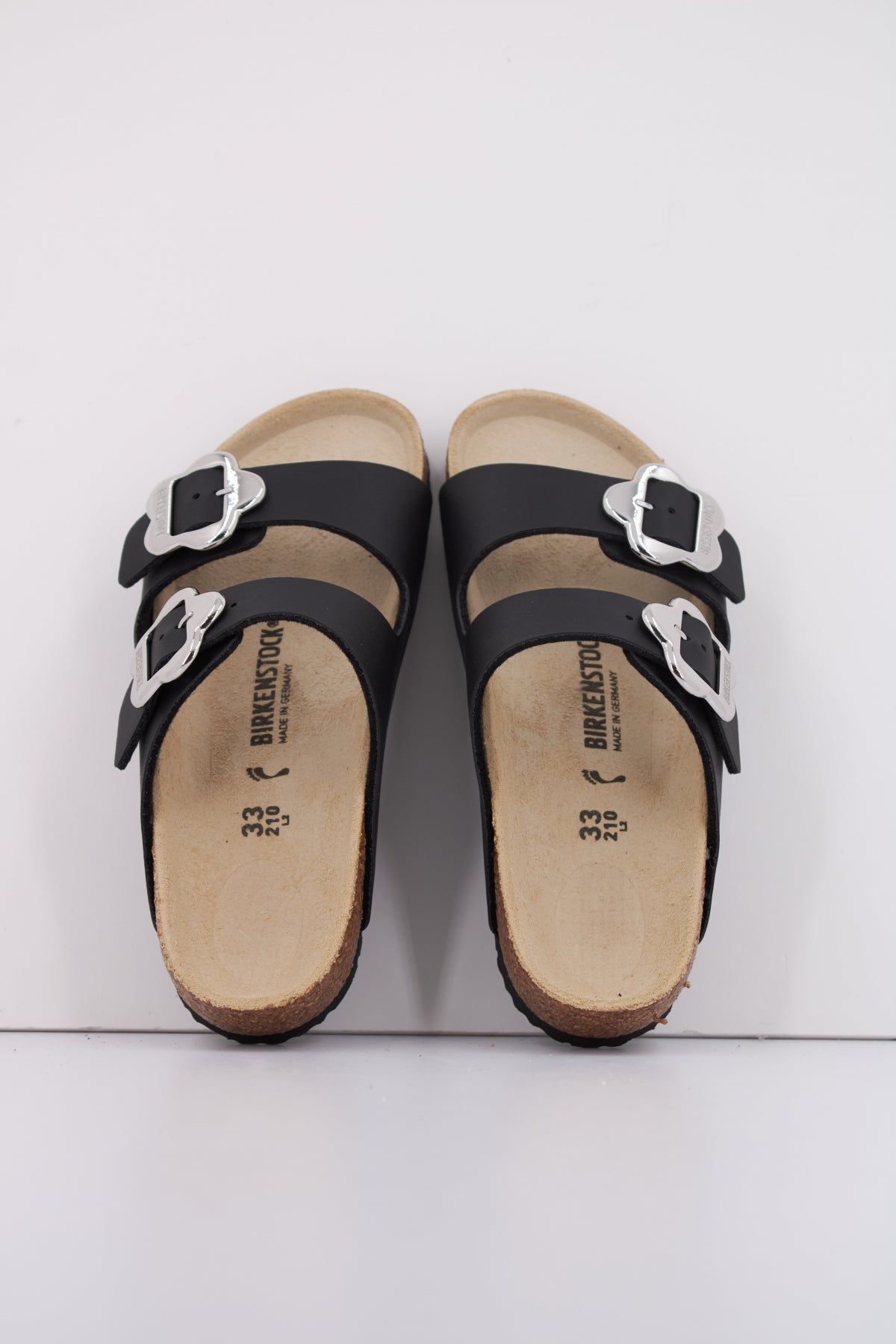 BIRKENSTOCK ARIZONA FLOWER BUCKLE KIDS en color NEGRO (3)