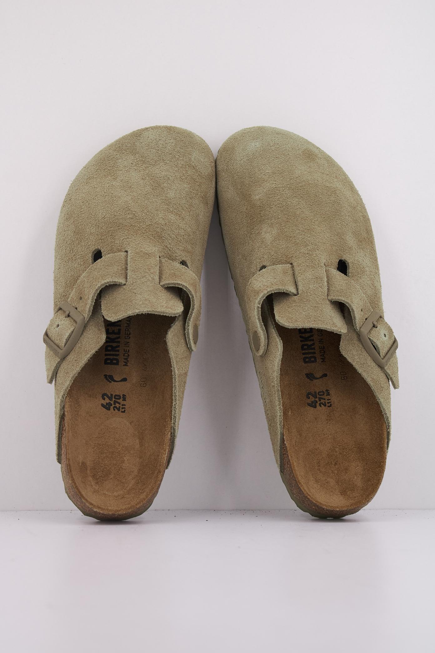 BIRKENSTOCK BOSTON LEVE en color BEIS  (3)