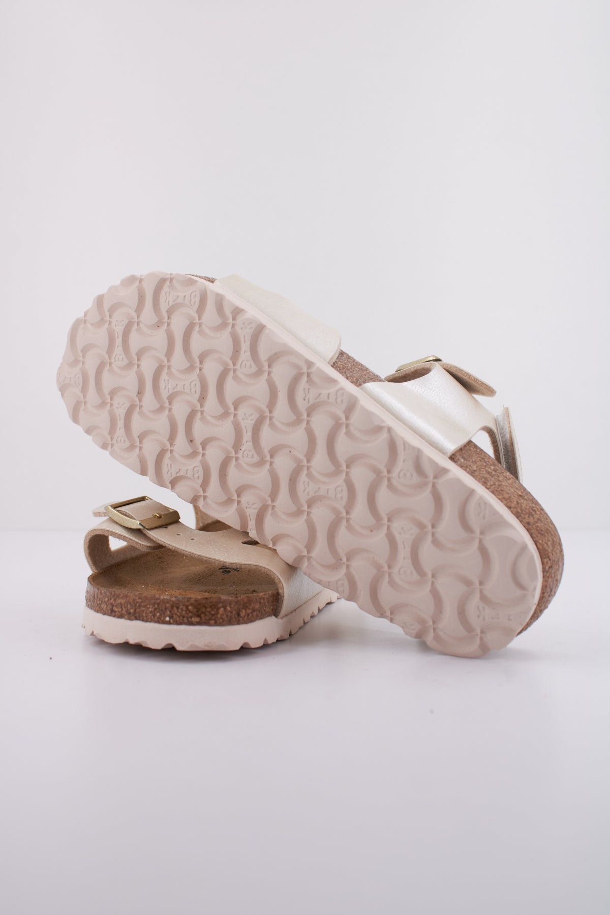 BIRKENSTOCK RIO-AS en color BLANCO (5)