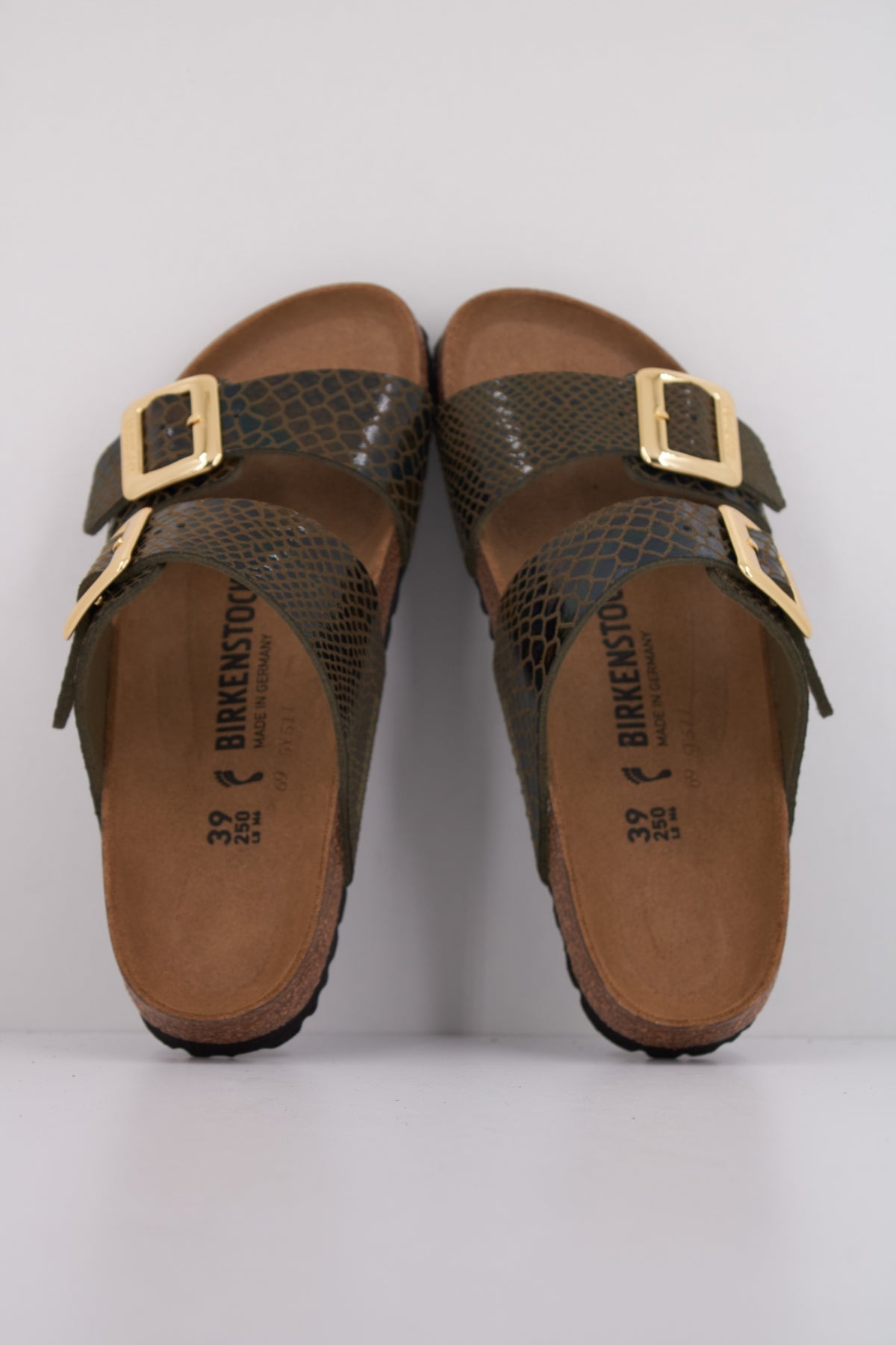 BIRKENSTOCK SYDNEY CUSHION BUCKLE en color VERDE (3)