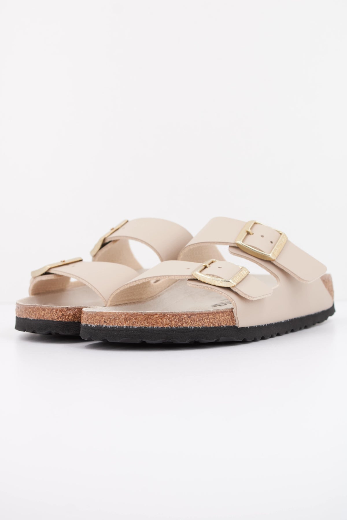 BIRKENSTOCK ARIZONA BS en color BEIS (2)