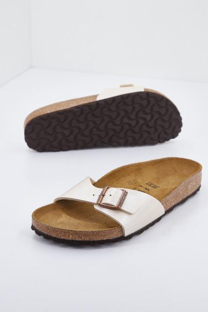 BIRKENSTOCK en color NUDE (1)