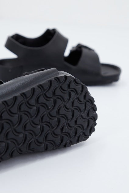 BIRKENSTOCK en color NEGRO (4)