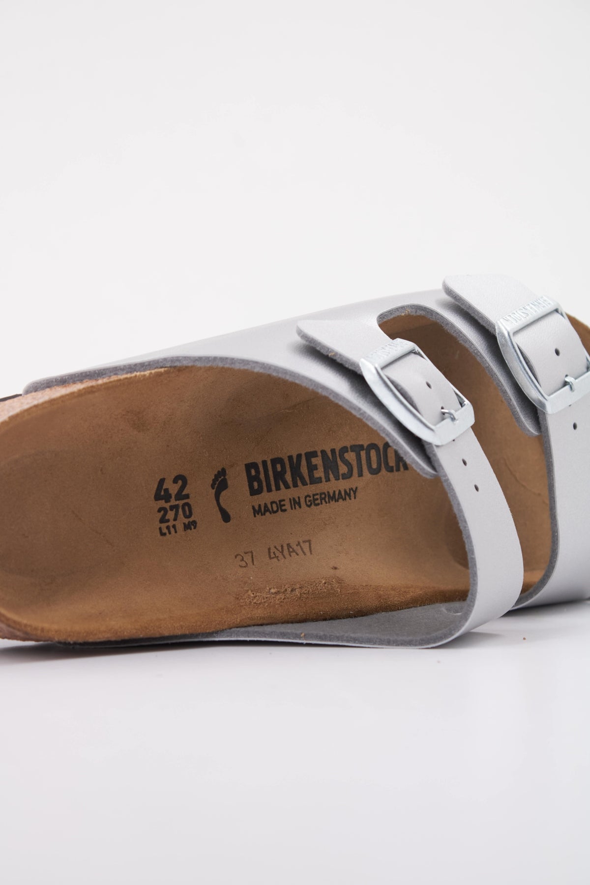 BIRKENSTOCK ARIZONA BF en color PLATA (5)