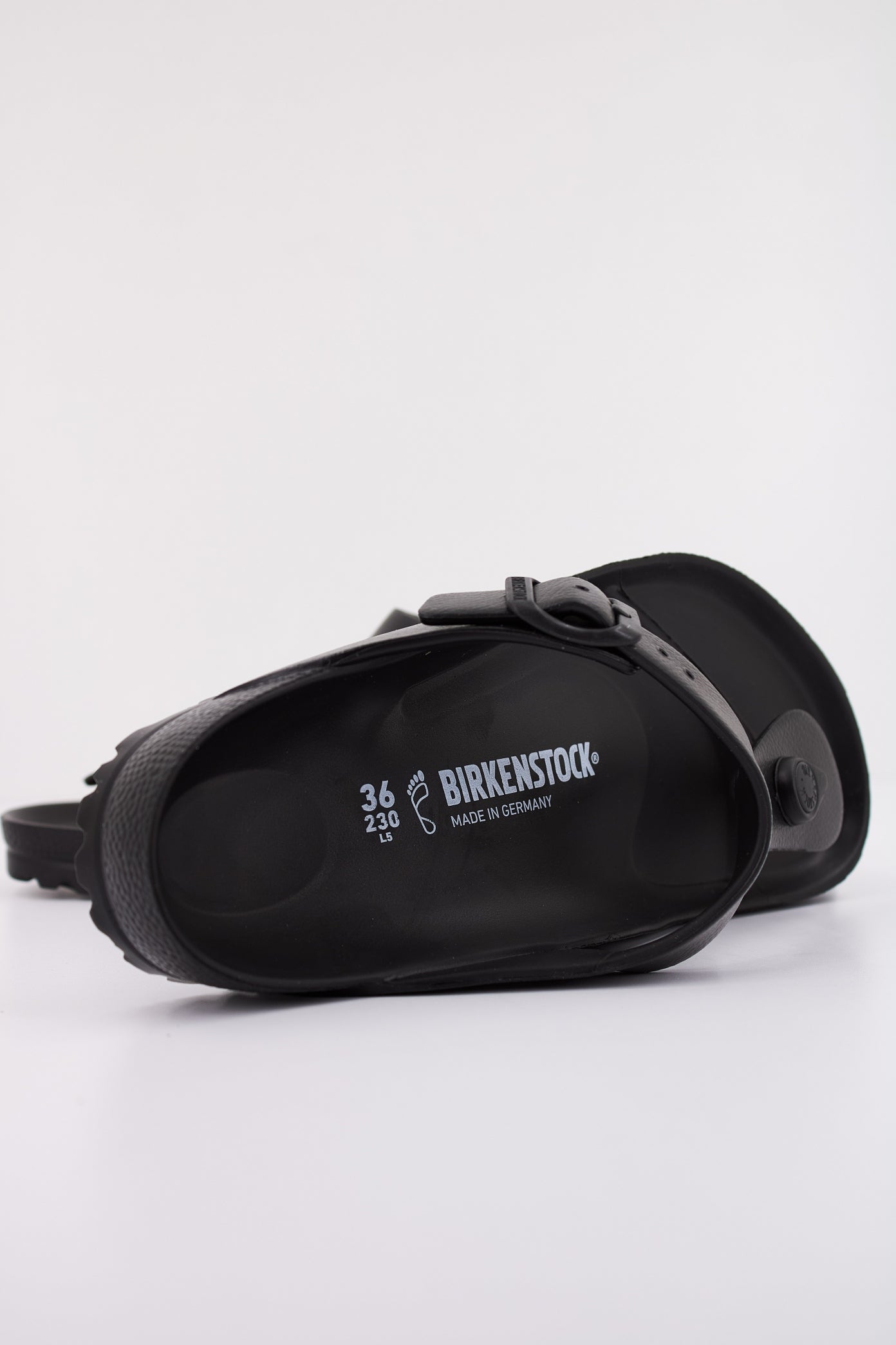 BIRKENSTOCK GIZEH EVA en color NEGRO (5)