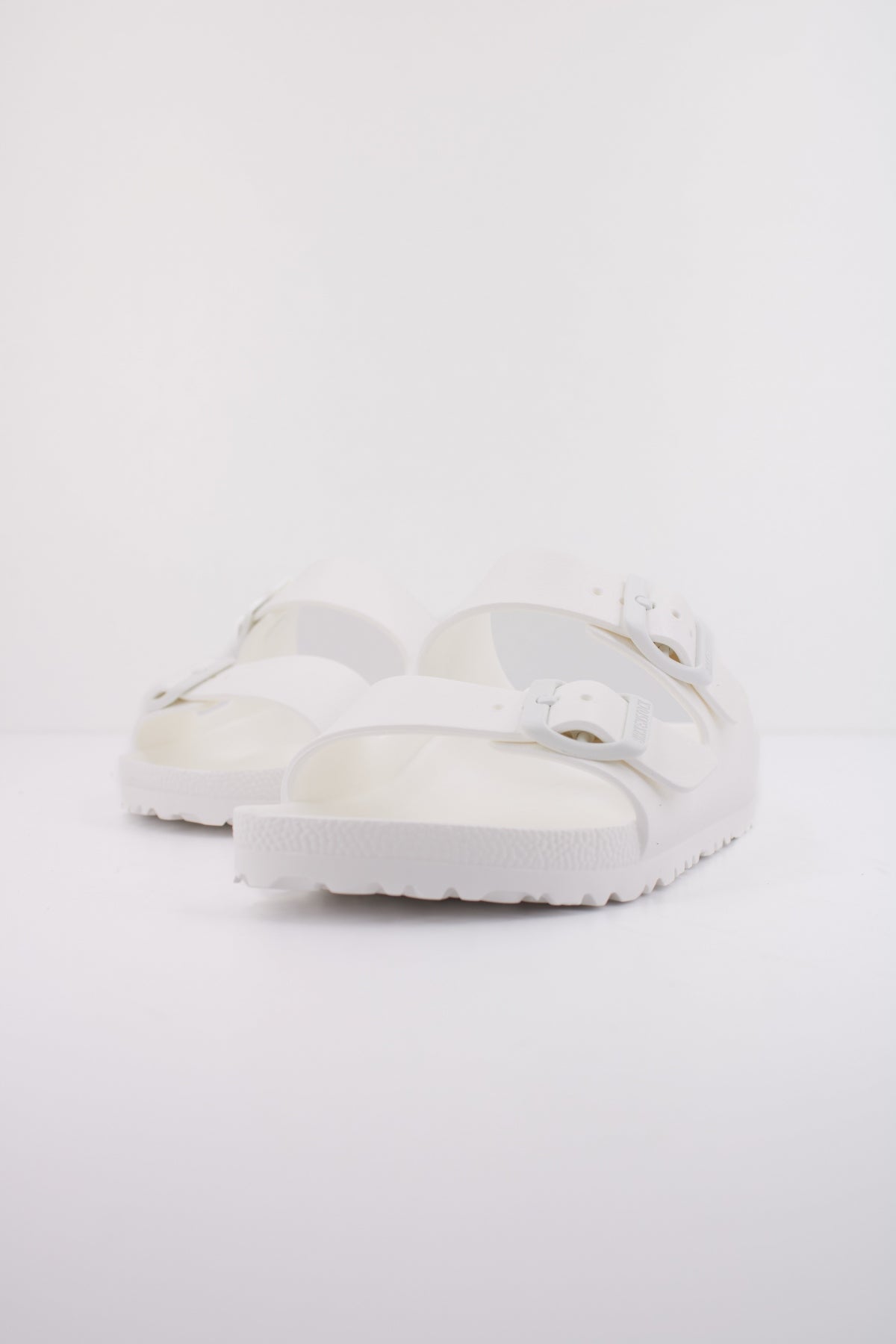 BIRKENSTOCK ARIZONA EVA en color BLANCO (2)