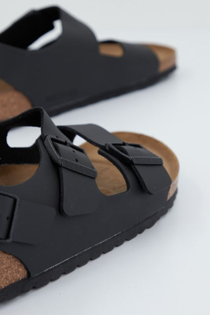 BIRKENSTOCK MILANO BF en color NEGRO (3)
