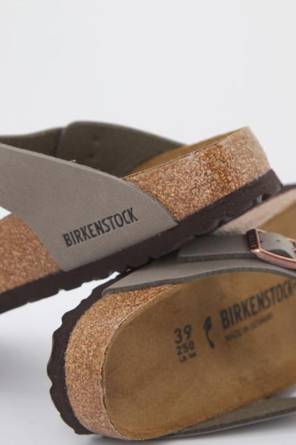 BIRKENSTOCK GIZEH BF en color MARRON (3)