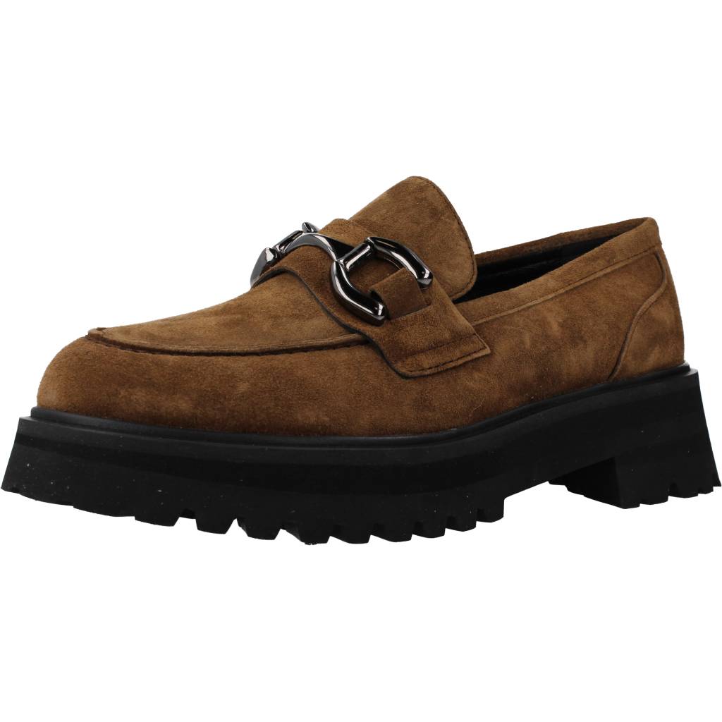 ALPE JESS en color MARRON CLARO (1)