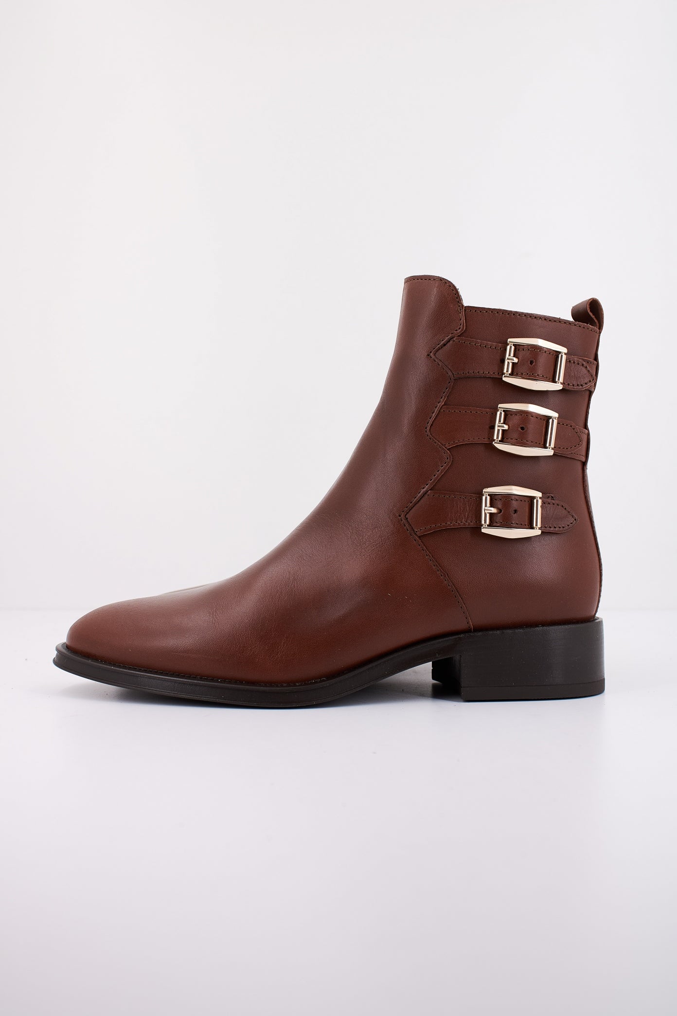 ALPE COUTURE en color MARRON (1)