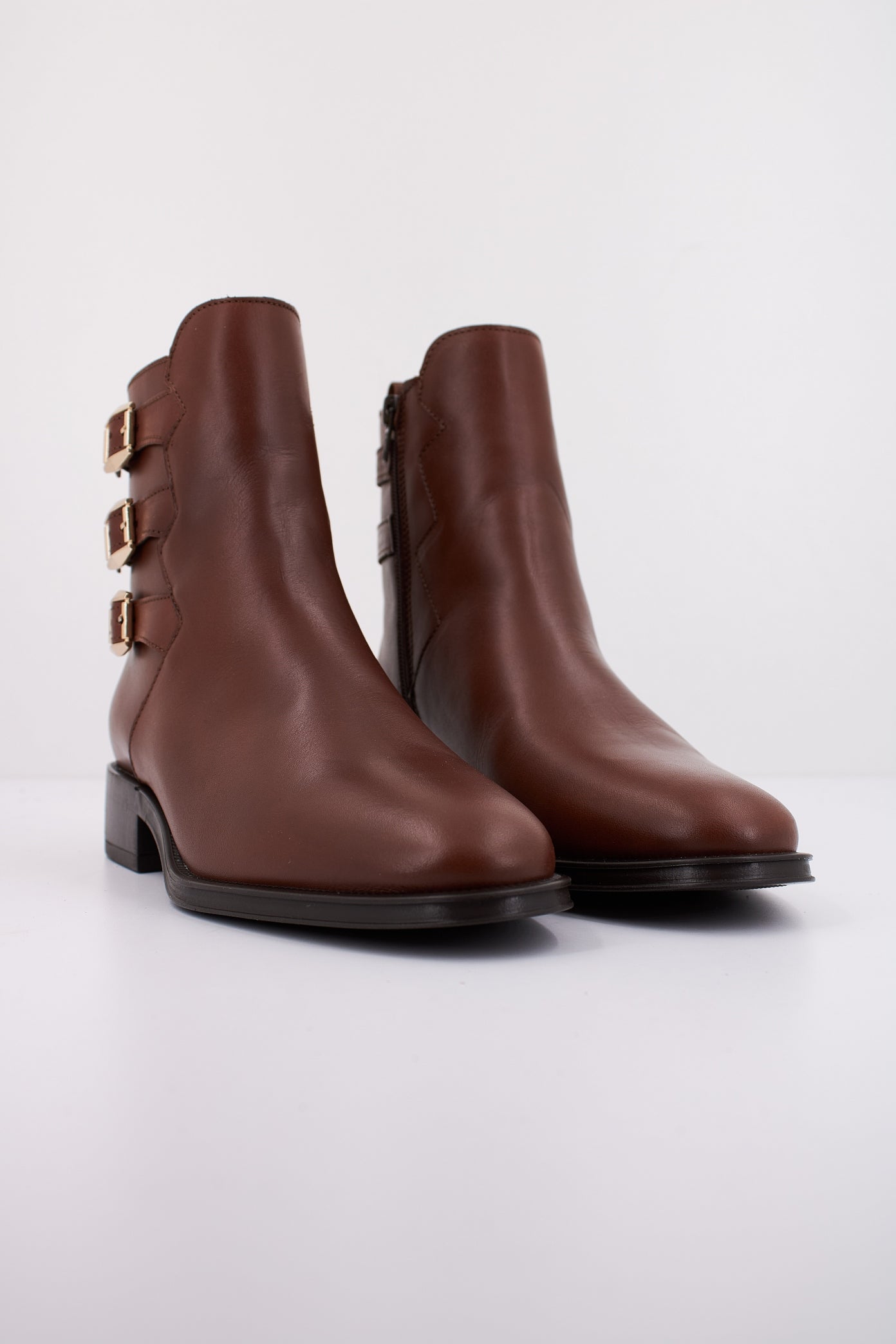 ALPE COUTURE en color MARRON (2)