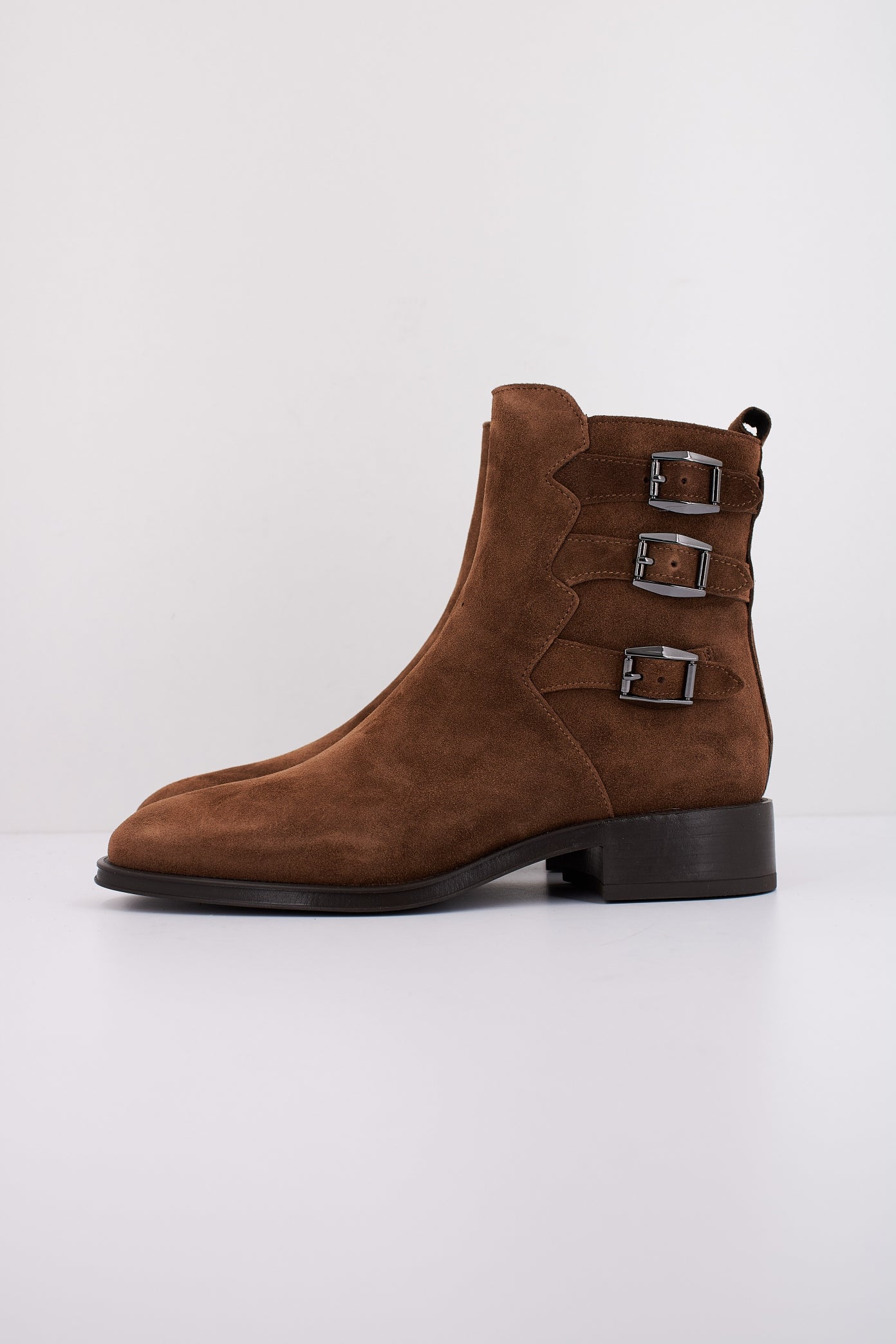 ALPE COUTURE en color MARRON (1)
