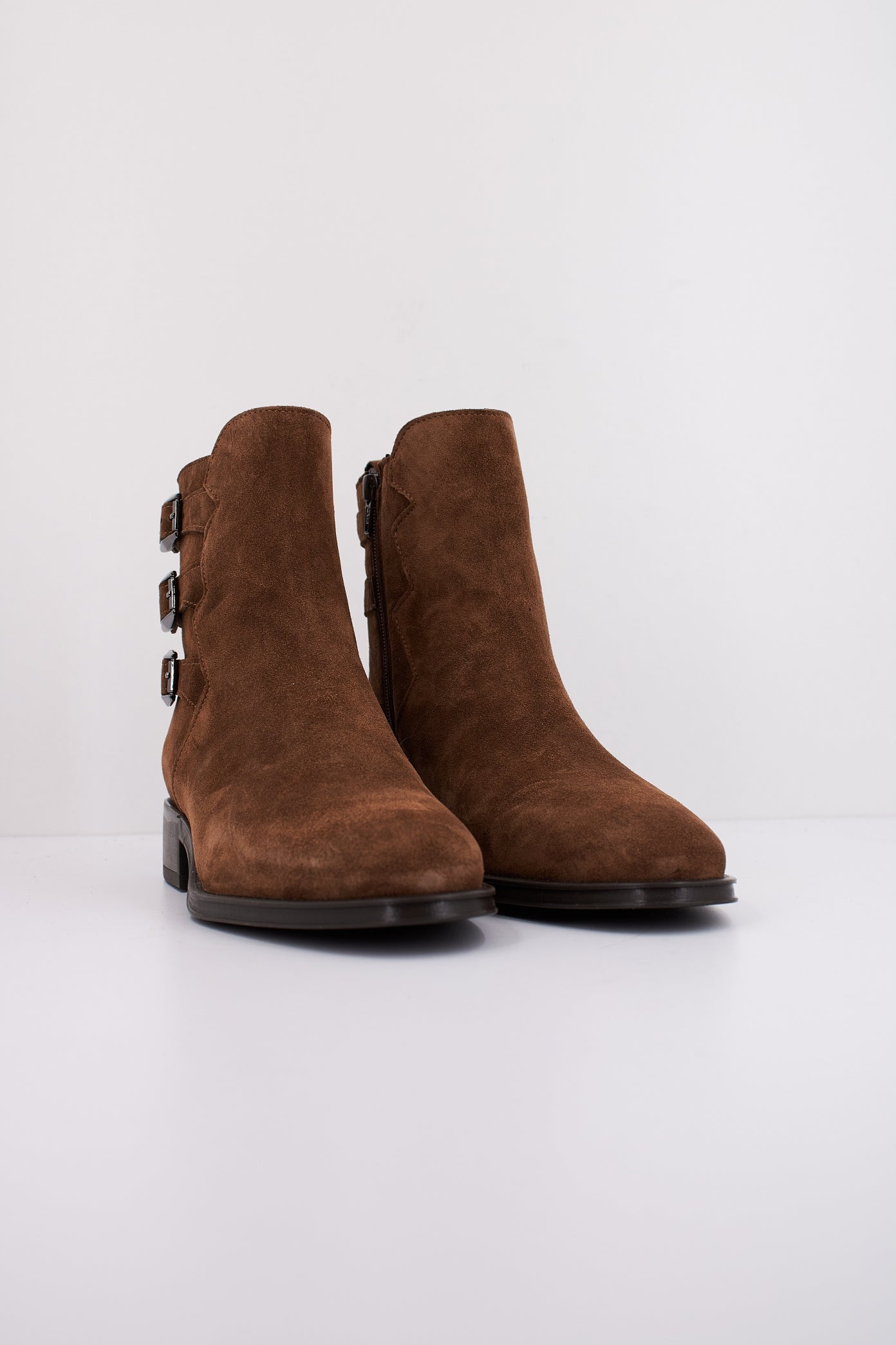 ALPE COUTURE en color MARRON (2)