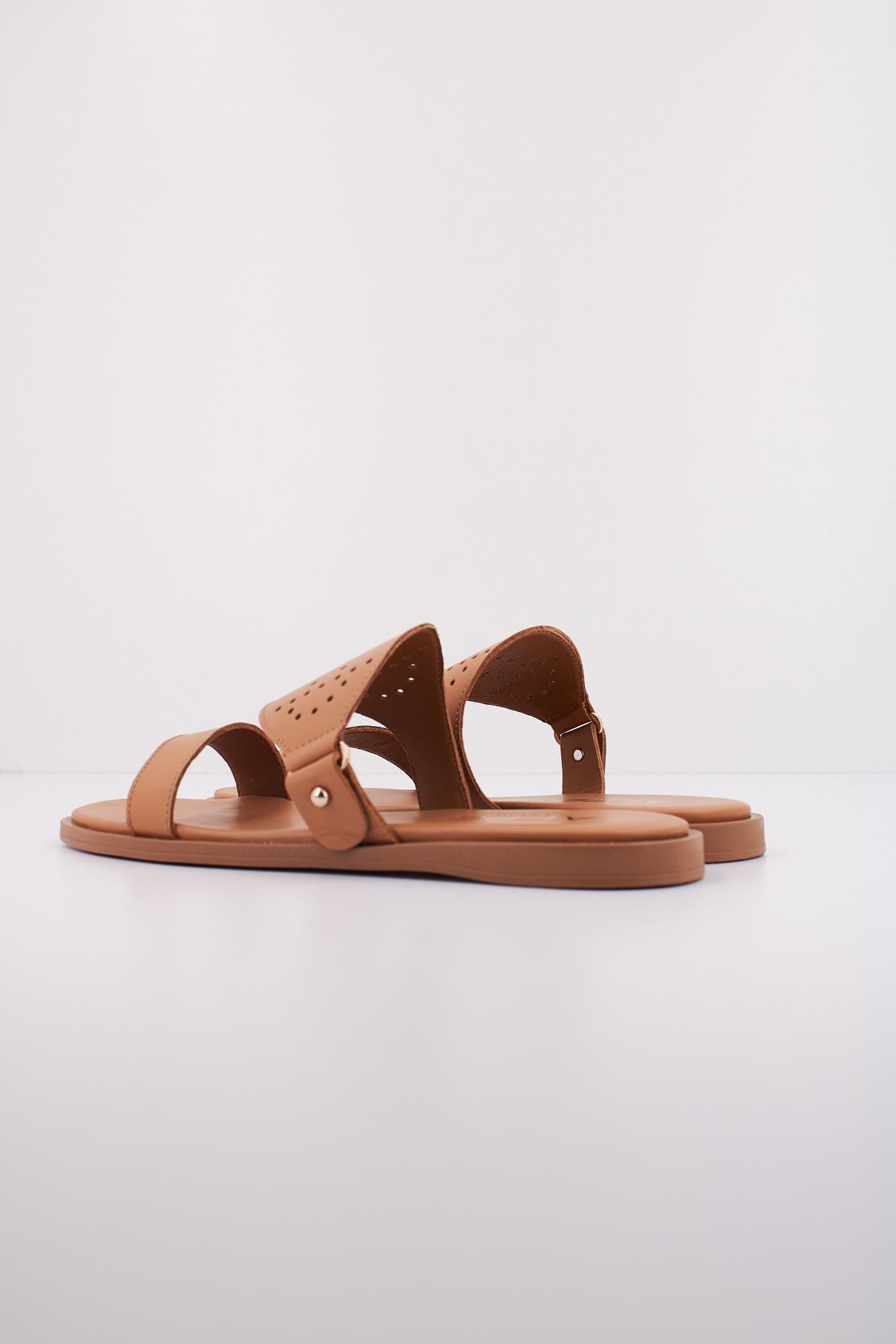 ALPE en color MARRON CLARO (4)