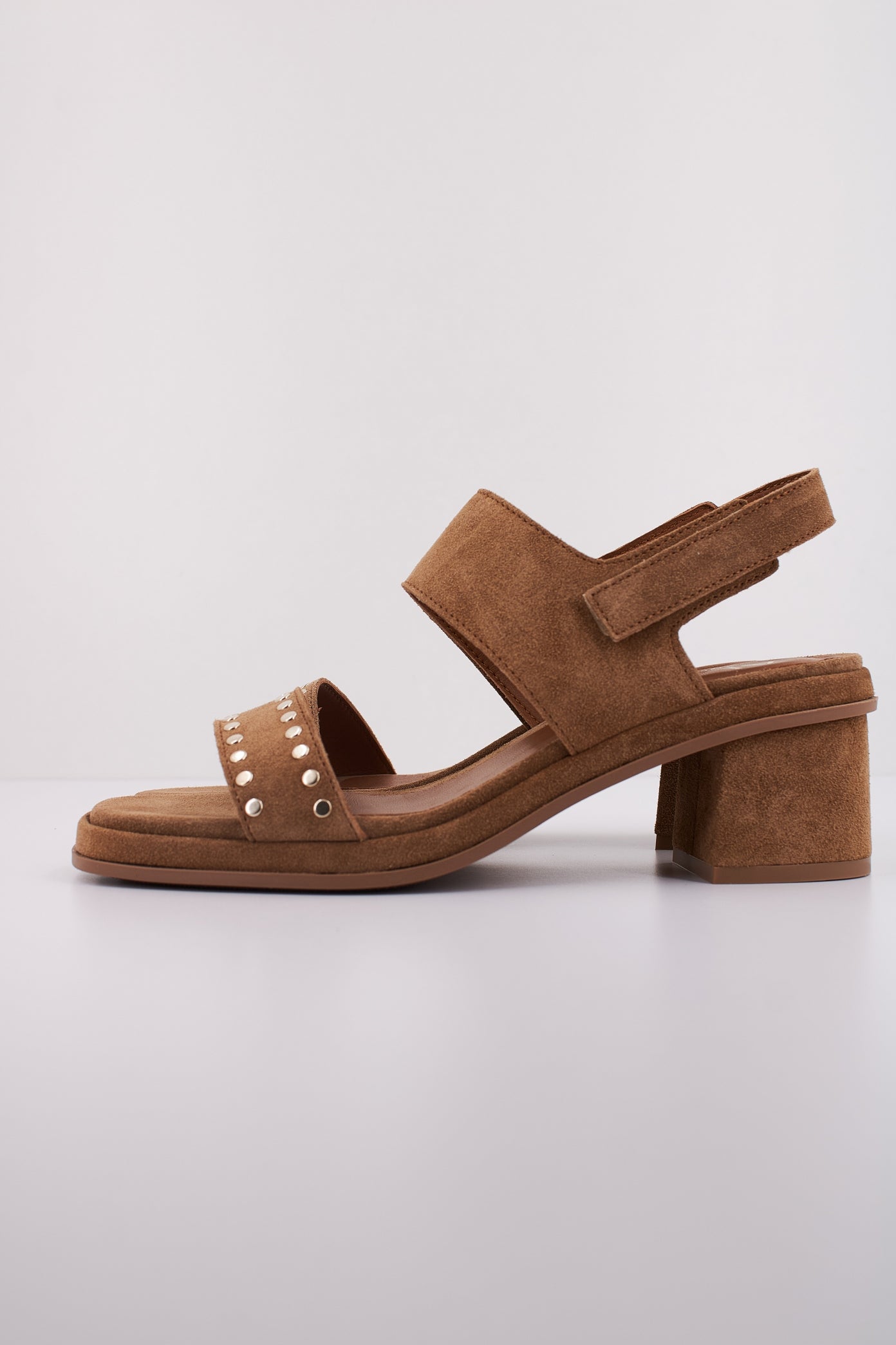 ALPE en color MARRON CLARO (1)