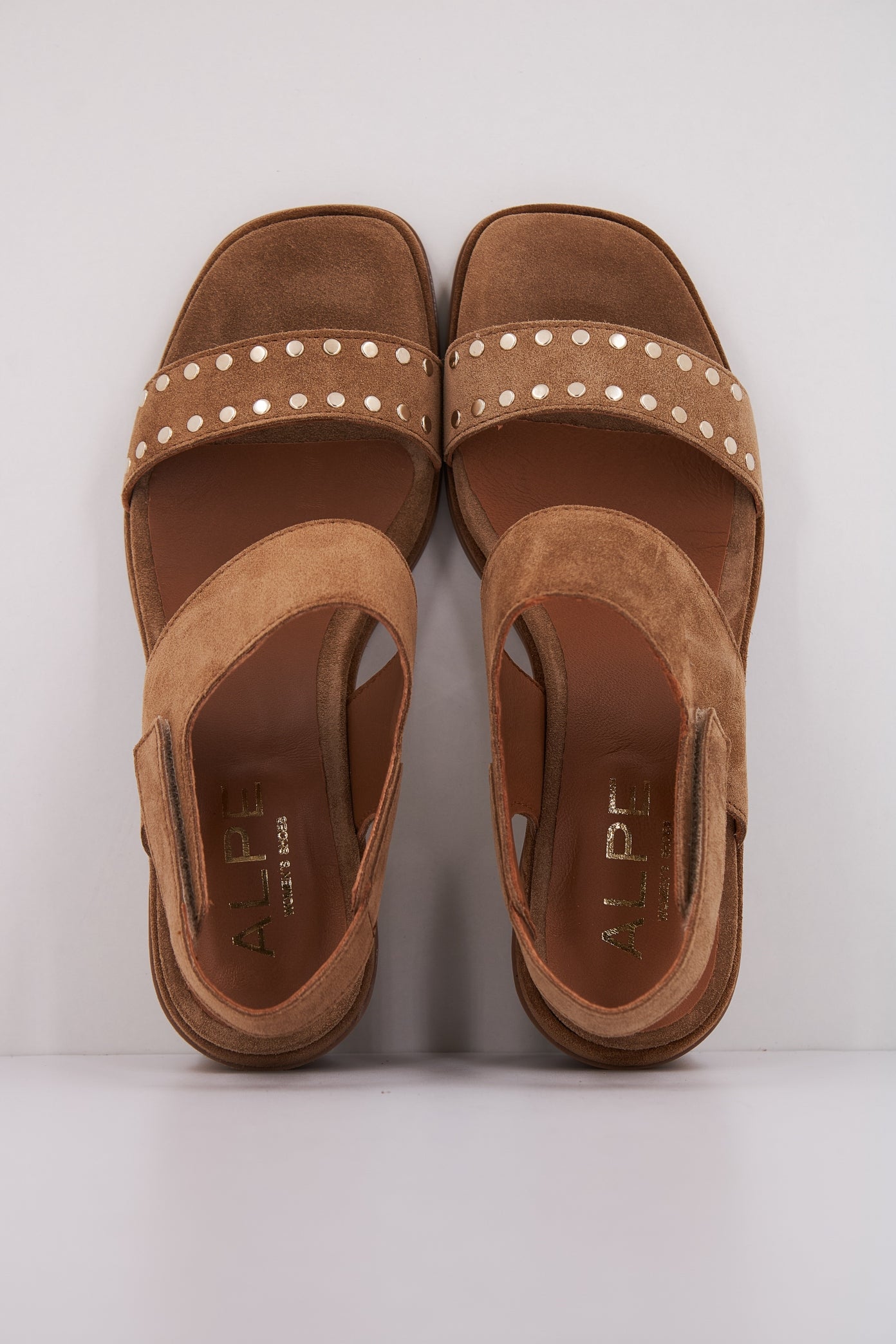 ALPE en color MARRON CLARO (3)