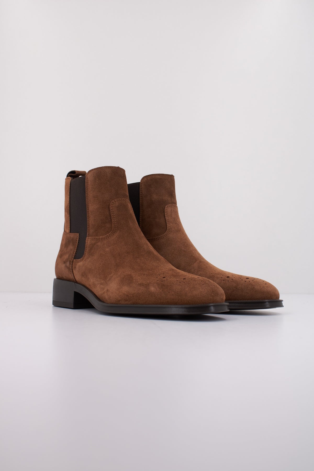 ALPE COUTURE en color MARRON (2)
