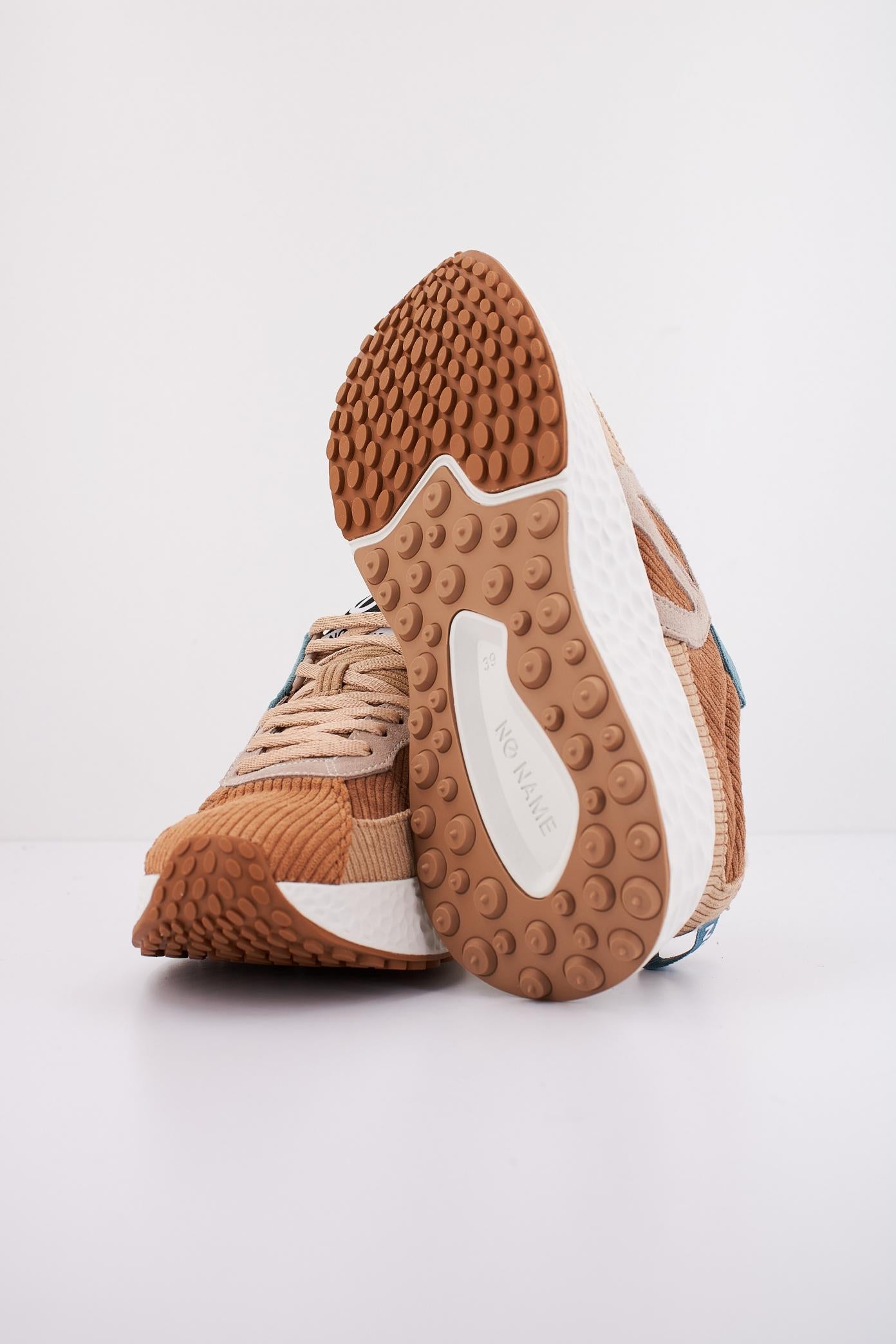 NO NAME CARTER RUNNER DADDY en color MARRON (5)