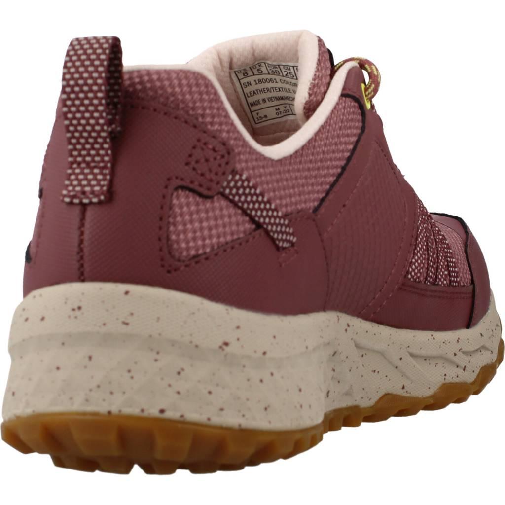 SKECHERS ESCAPE PLAN en color ROSA (3)