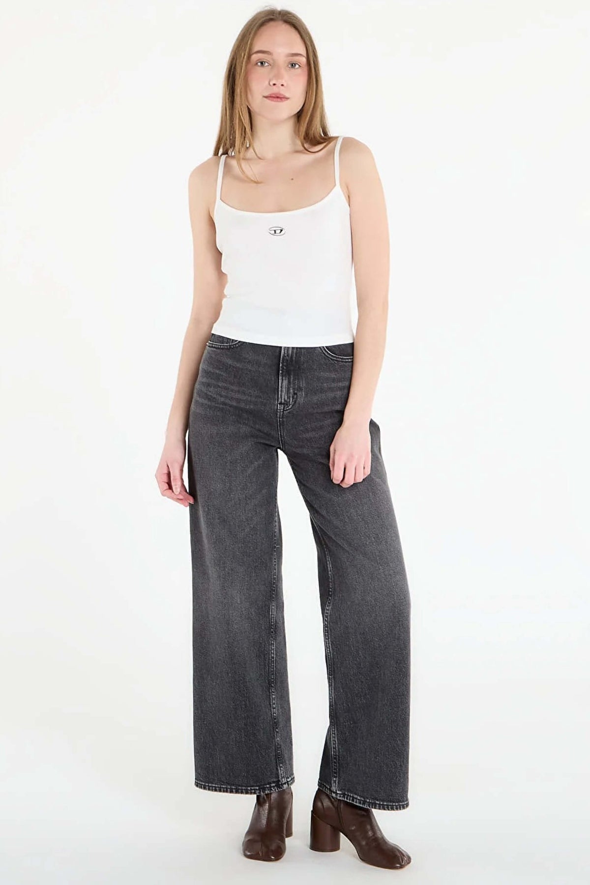 DIESEL JMBA T HUPY OD en color BLANCO (1)
