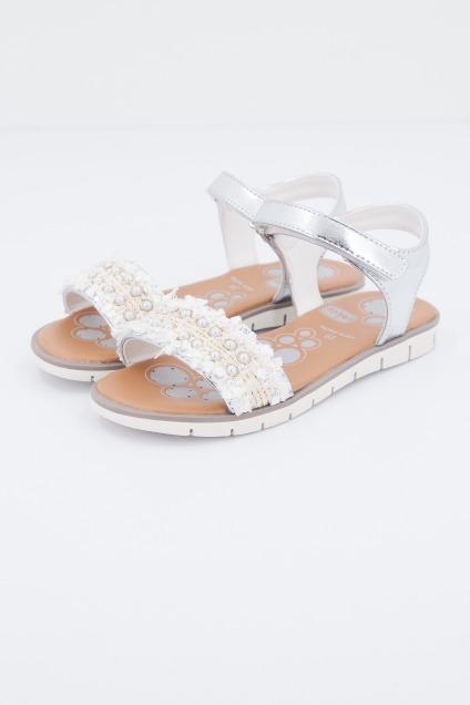CHICCO CAYLA en color BLANCO (1)