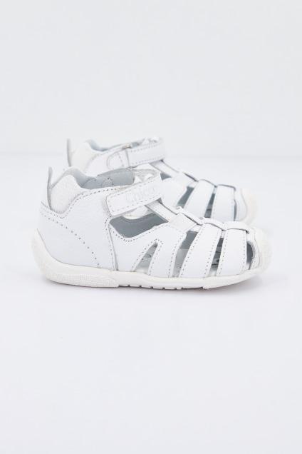 CHICCO GROUND en color BLANCO (2)