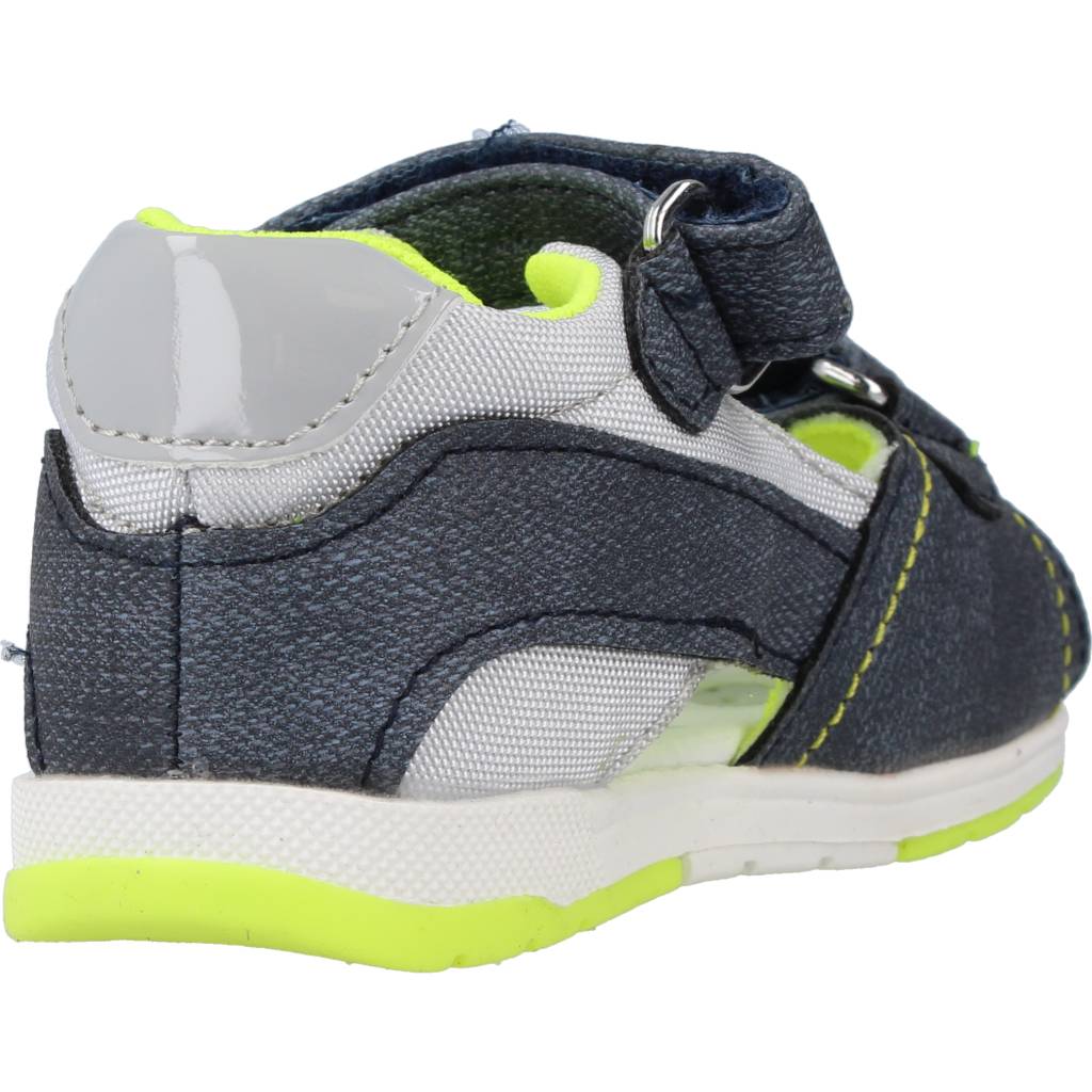 CHICCO GERALD en color GRIS (3)