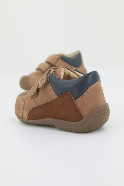 CHICCO GIONATAN en color MARRON (3)