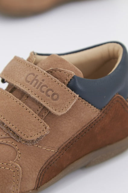 CHICCO GIONATAN en color MARRON (4)