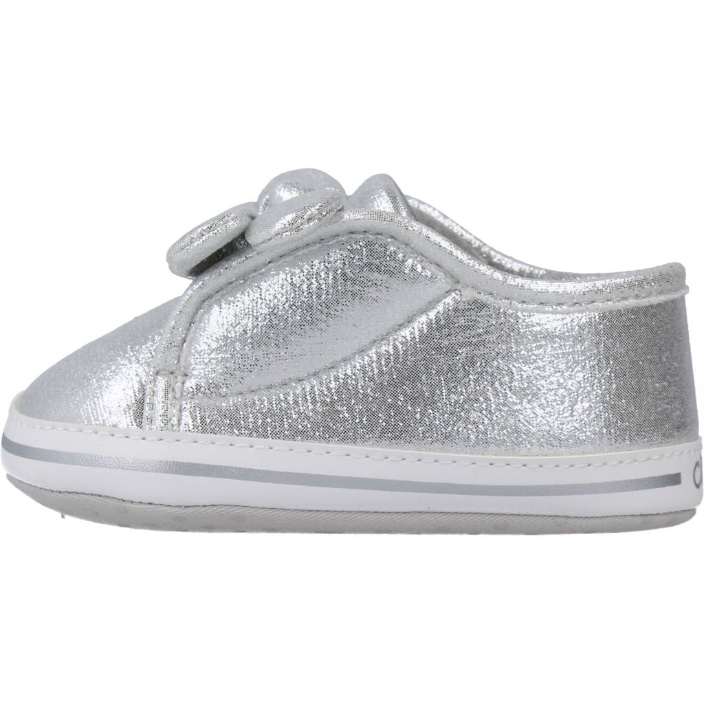 CHICCO OVERLY en color PLATA (2)