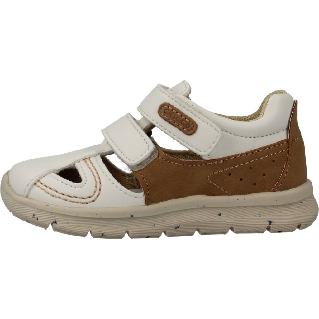 CHICCO C en color BLANCO (2)
