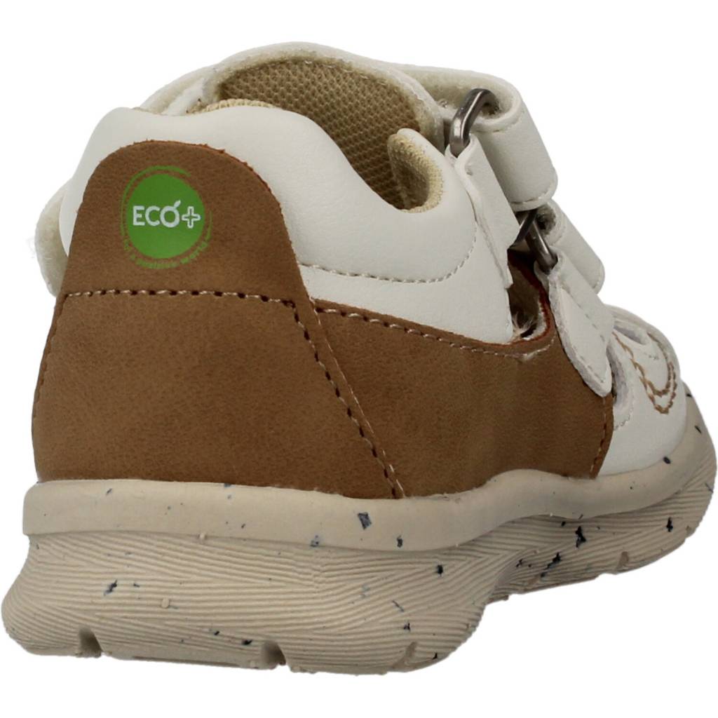 CHICCO C en color BLANCO (3)