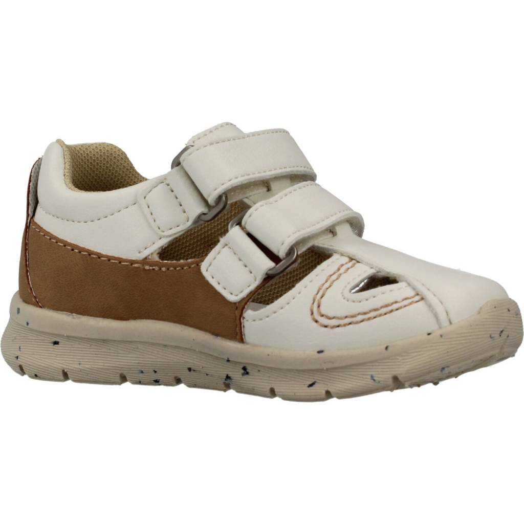 CHICCO C en color BLANCO (5)
