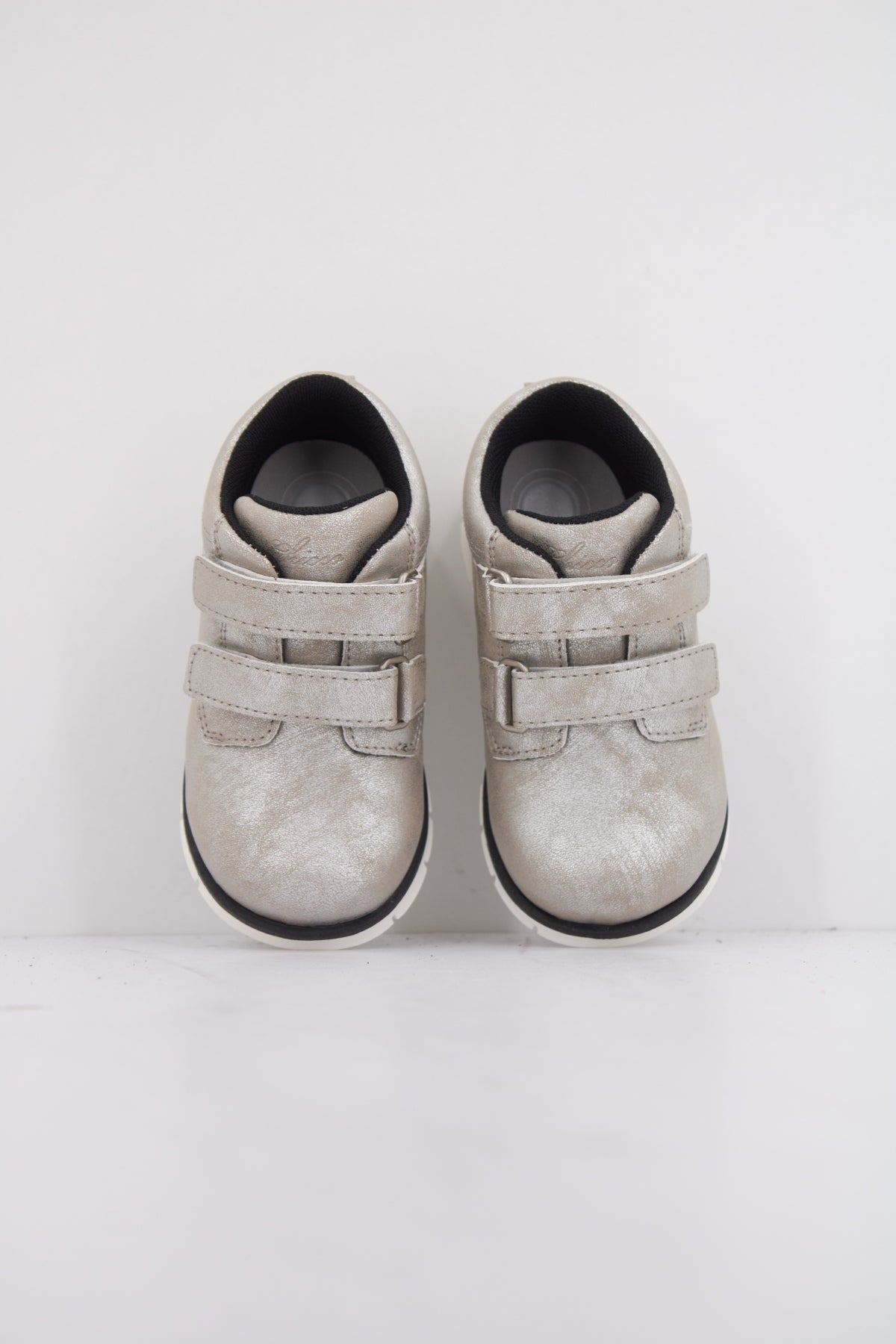 CHICCO ANKLE BOOT FORRISA en color PLATA (3)