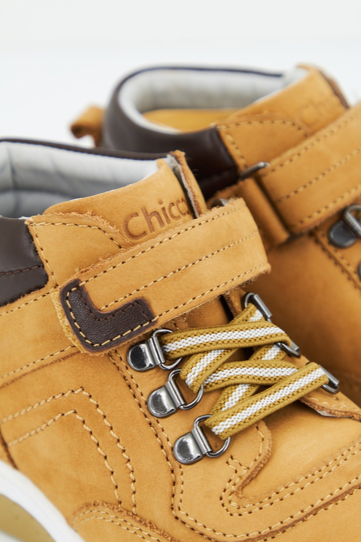 CHICCO C en color MARRON (4)