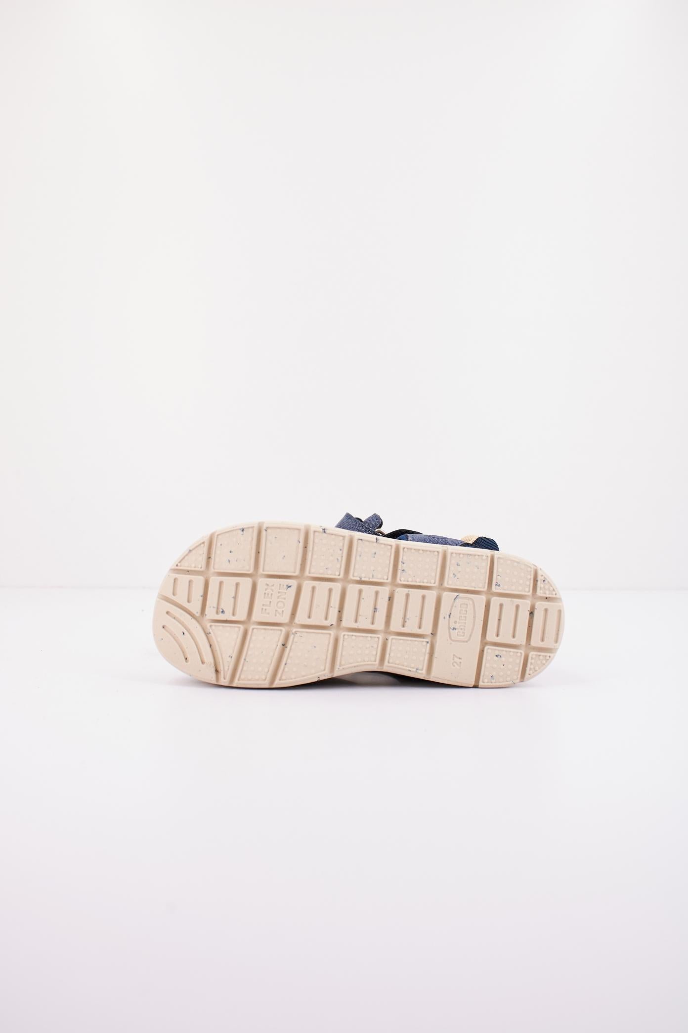 CHICCO CARDIFF en color AZUL (4)