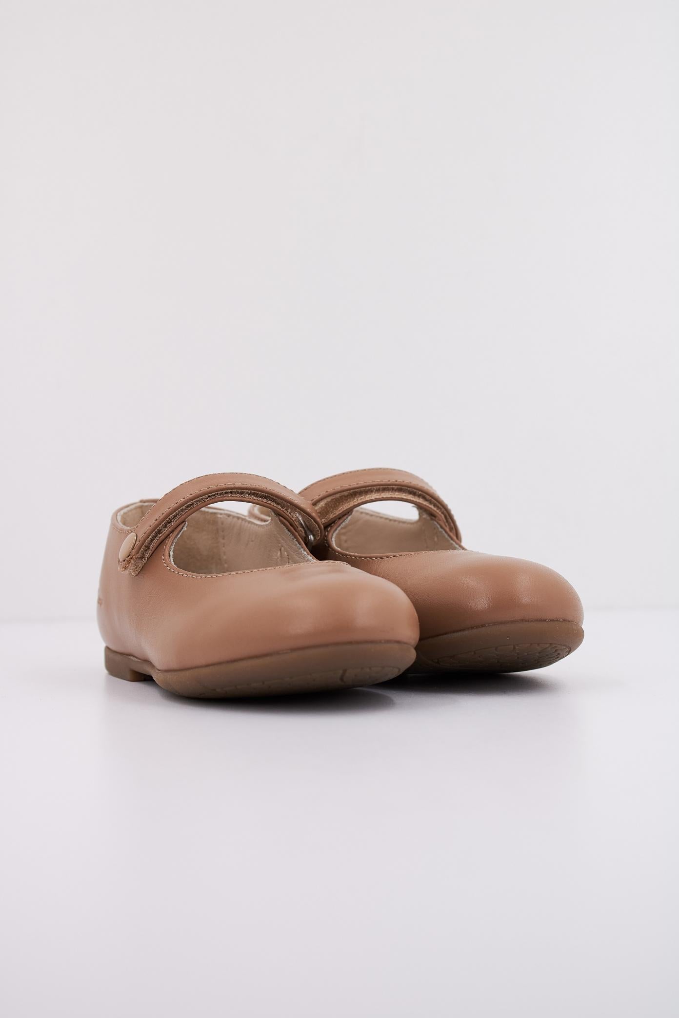 CHICCO CASSANDRA en color MARRON (2)