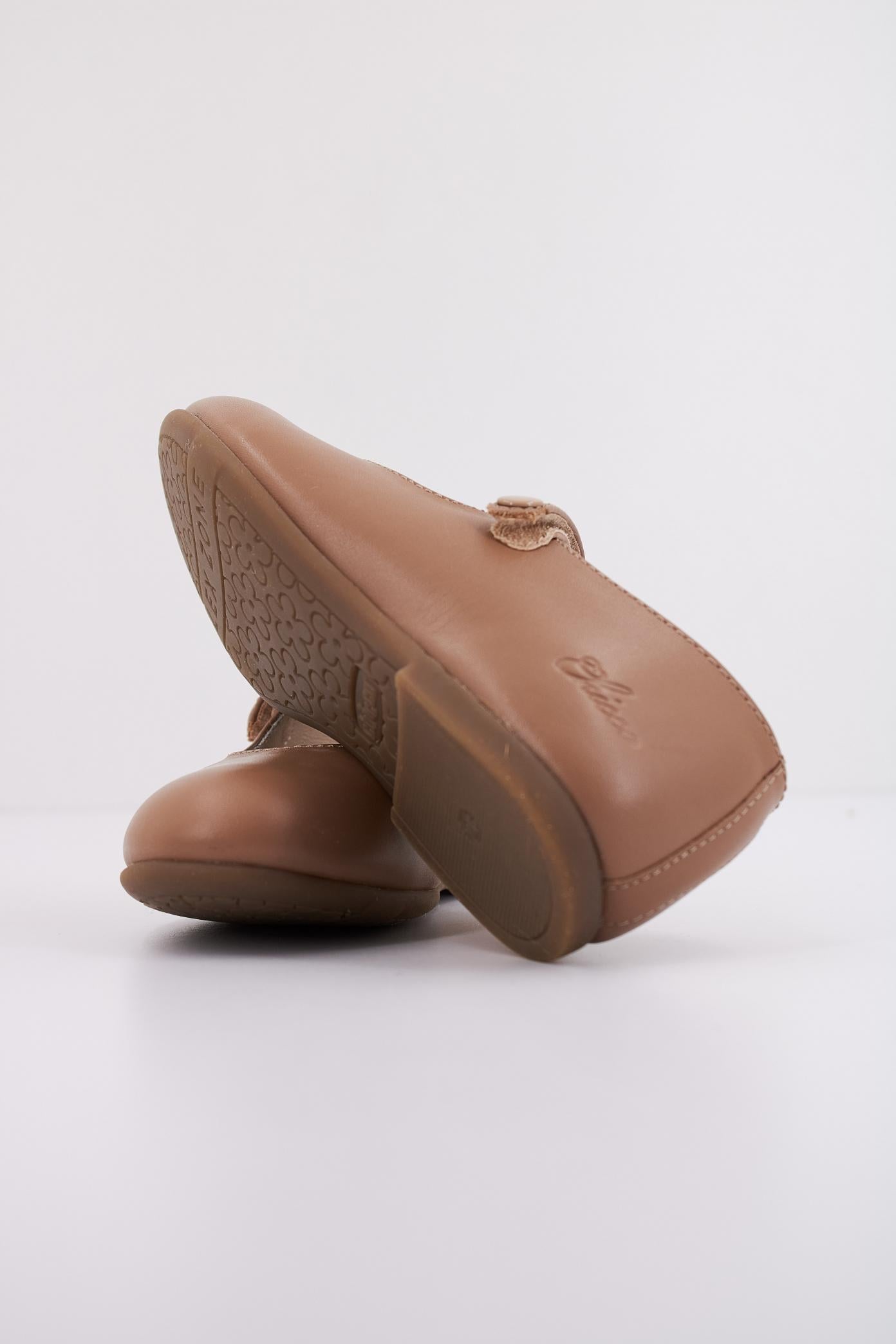 CHICCO CASSANDRA en color MARRON (5)