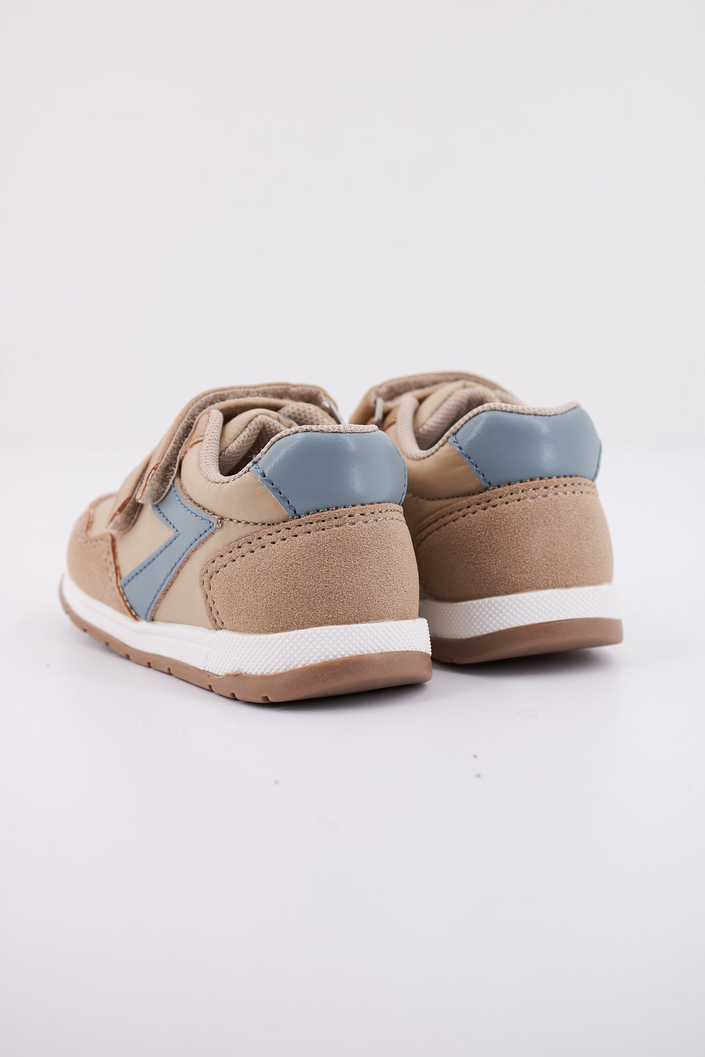 CHICCO GOOD en color BEIS (4)