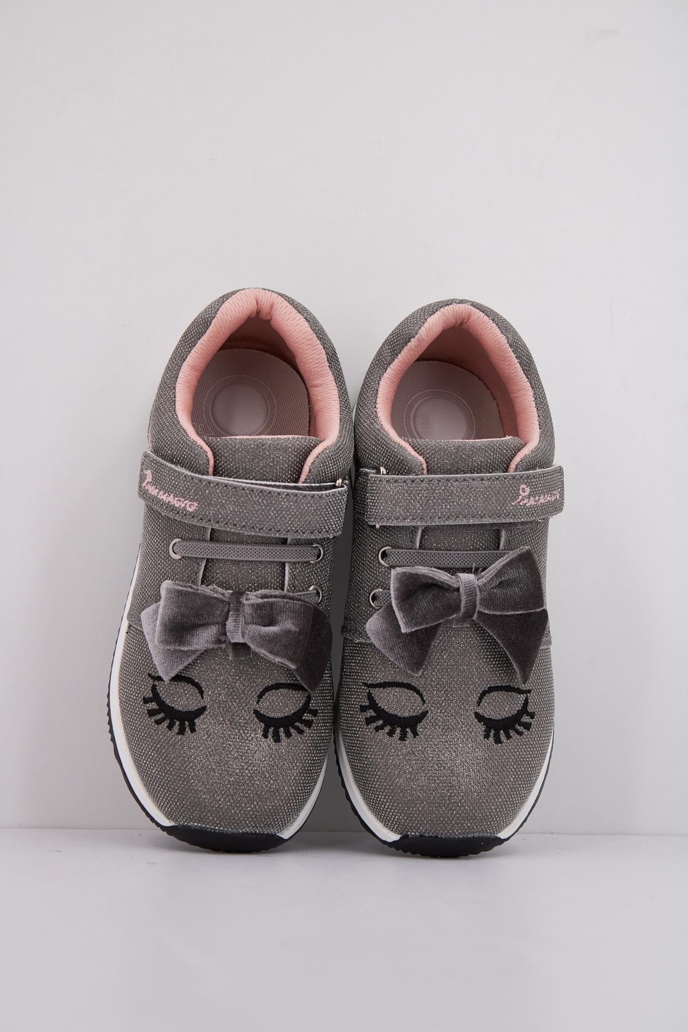 CHICCO FIONNERY en color PLATA (3)